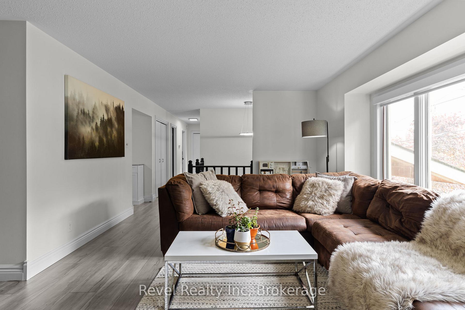 Photo 23 of 35 Macklaim Drive, Parry Sound — HOMEH