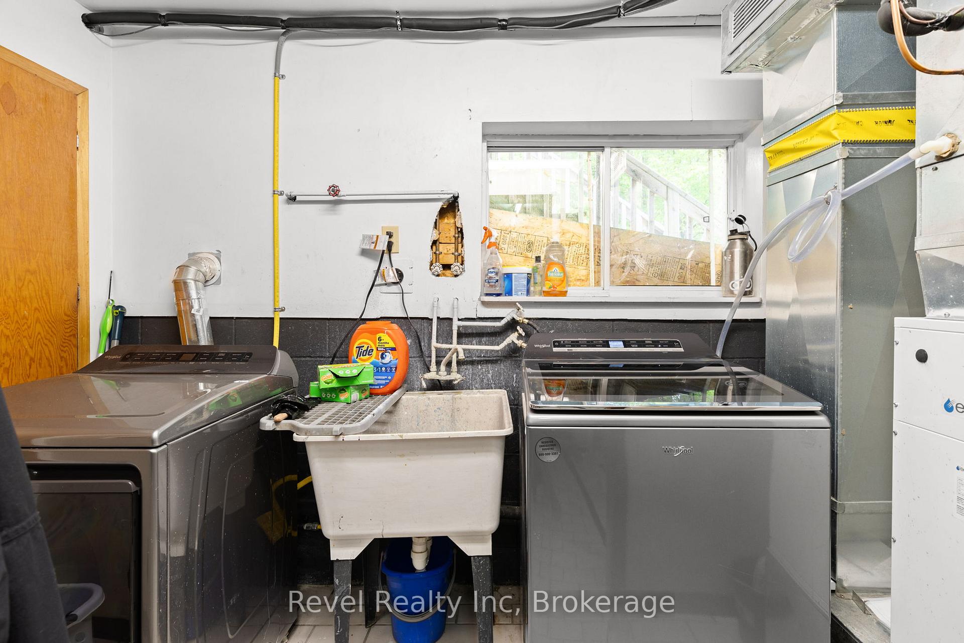 Photo 41 of 35 Macklaim Drive, Parry Sound — HOMEH