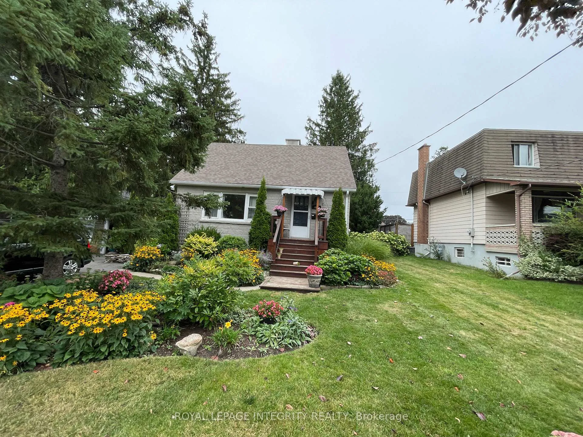 Photo 5 of 465 Guy Street, Ottawa, Castle Heights — HOMEH