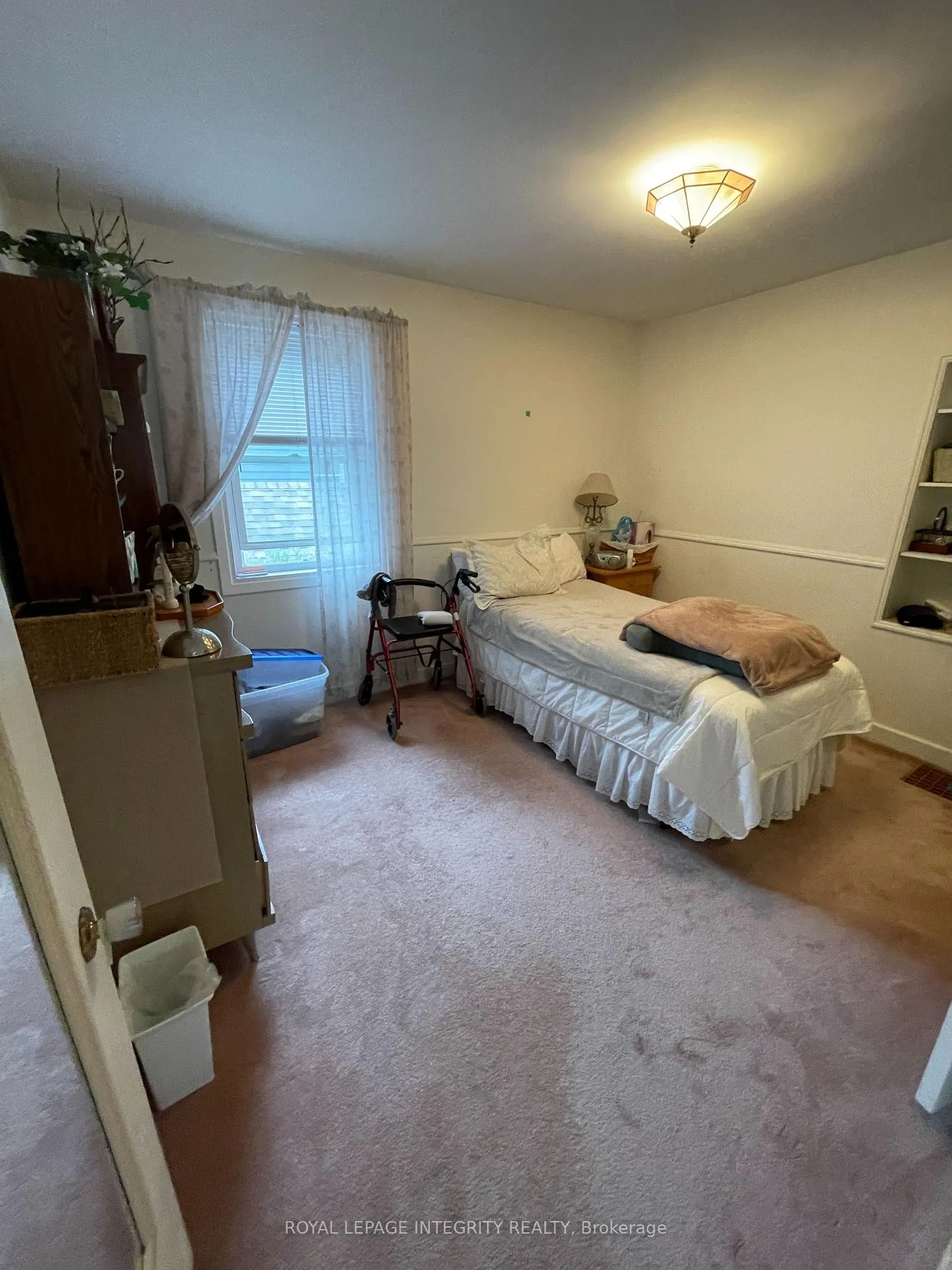 Photo 31 of 465 Guy Street, Ottawa, Castle Heights — HOMEH