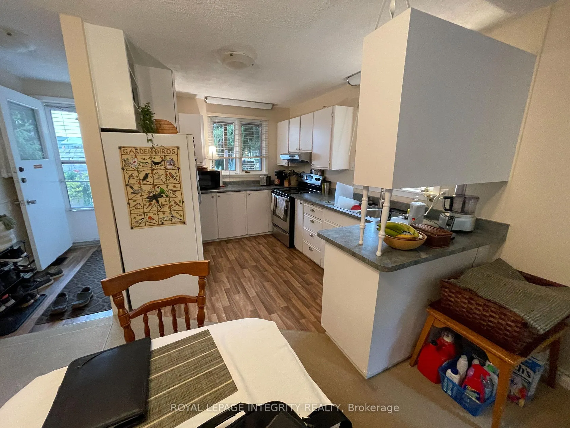 Photo 34 of 465 Guy Street, Ottawa, Castle Heights — HOMEH