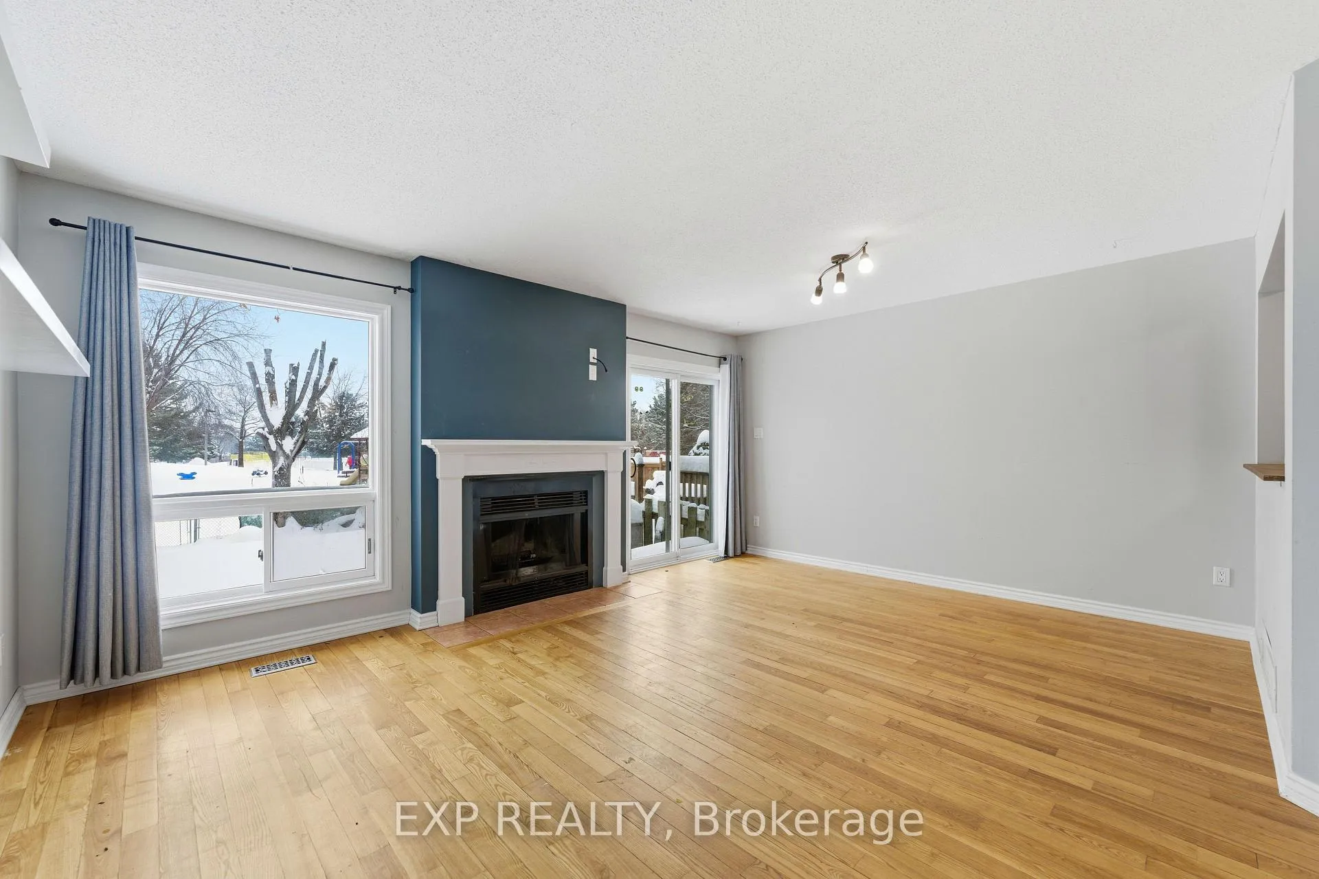 Photo 5 of 1469 Briarfield Crescent, Ottawa, Fallingbrook/Ridgemount — HOMEH