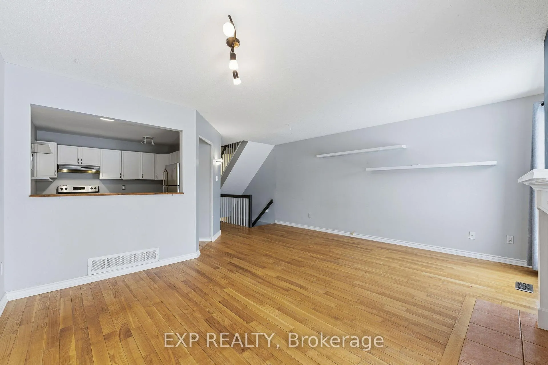 Photo 7 of 1469 Briarfield Crescent, Ottawa, Fallingbrook/Ridgemount — HOMEH