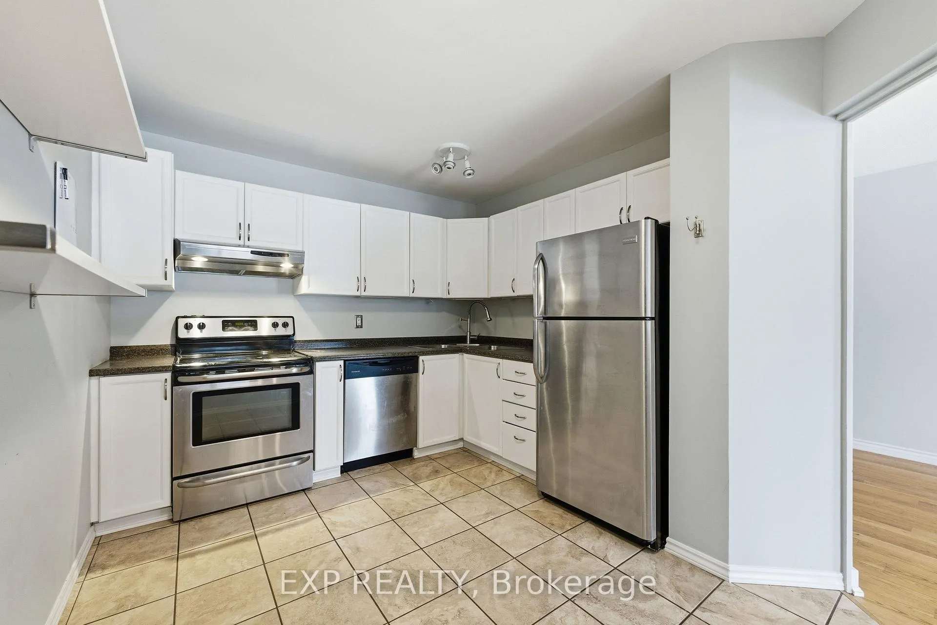 Photo 9 of 1469 Briarfield Crescent, Ottawa, Fallingbrook/Ridgemount — HOMEH
