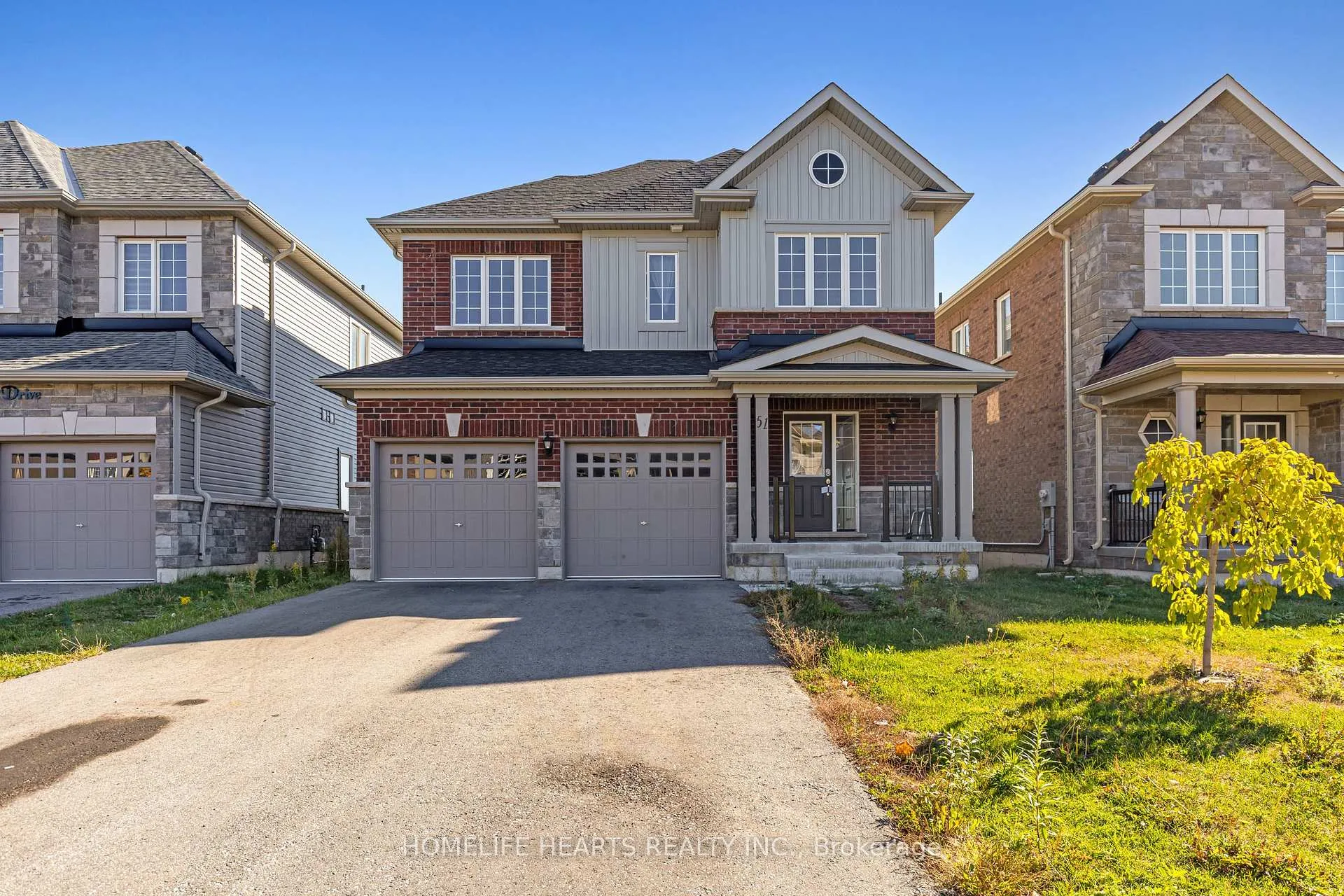 Photo 1 of 51 Atlantis Drive, Orillia — HOMEH
