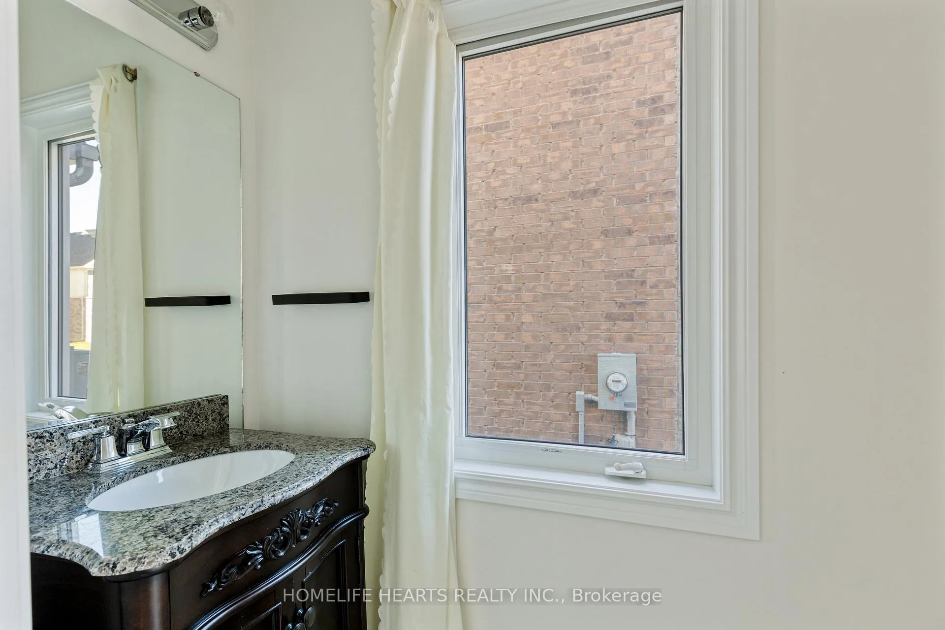 Photo 9 of 51 Atlantis Drive, Orillia — HOMEH