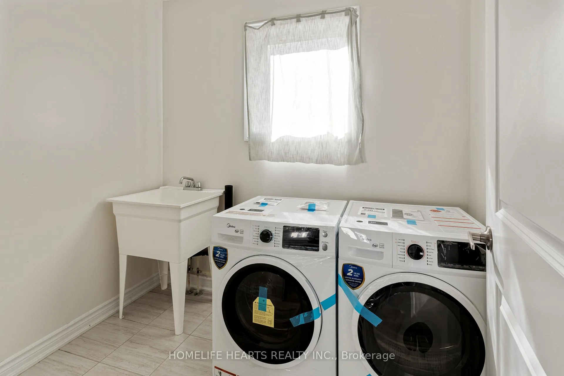 Photo 15 of 51 Atlantis Drive, Orillia — HOMEH