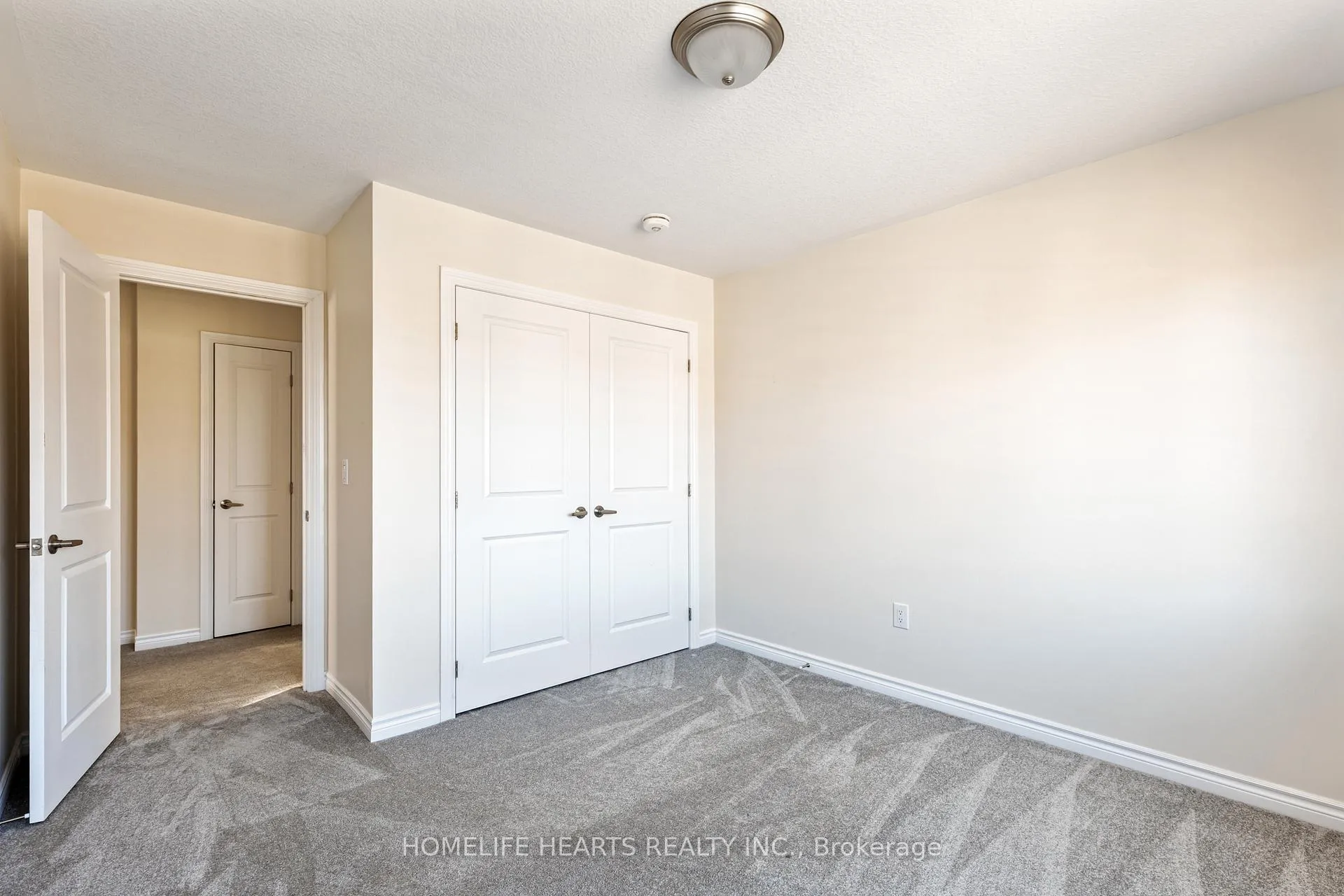 Photo 17 of 51 Atlantis Drive, Orillia — HOMEH