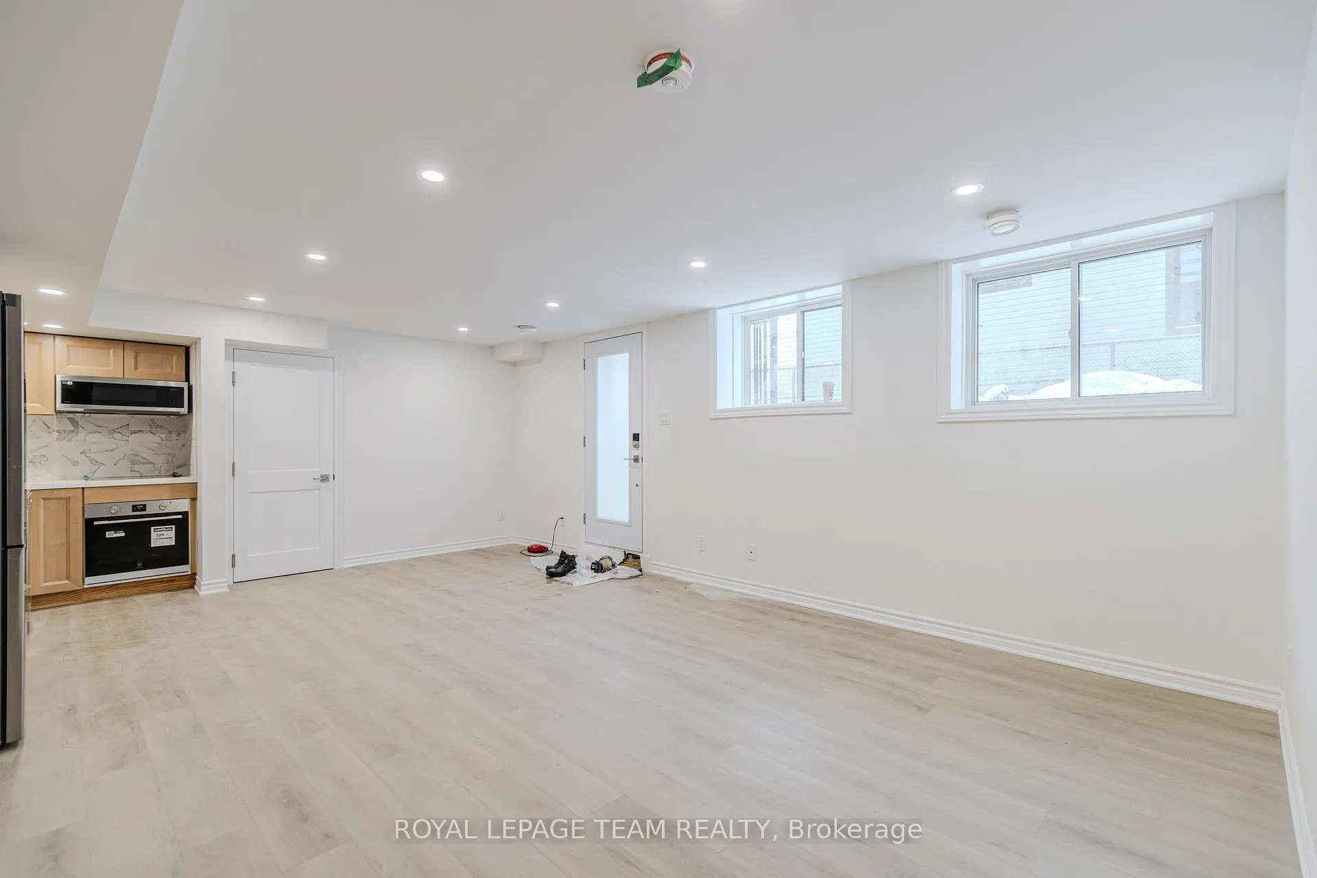 Photo 6 of Unit B, 142 Lumen Place, Ottawa, Chapel Hill South - Orleans Village — HOMEH