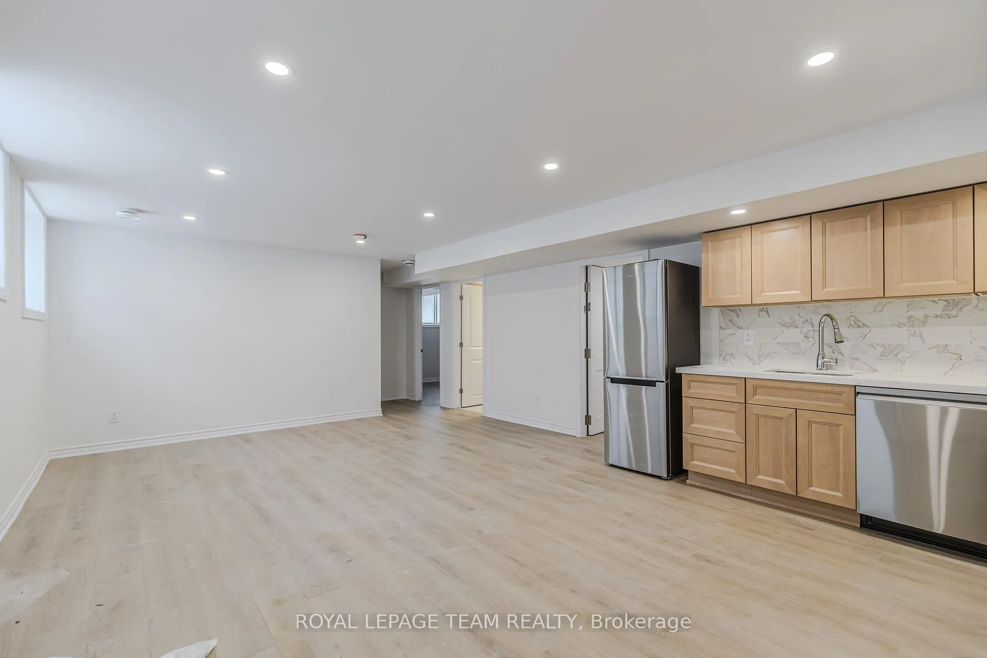 Photo 7 of Unit B, 142 Lumen Place, Ottawa, Chapel Hill South - Orleans Village — HOMEH
