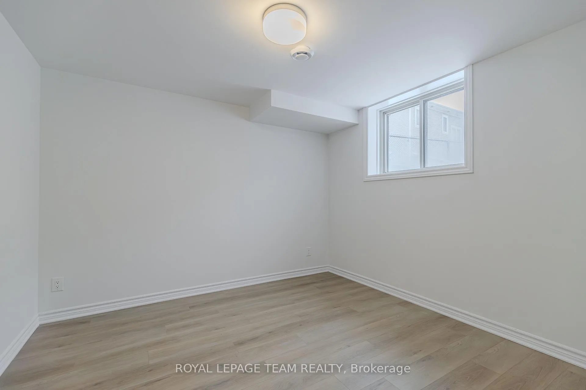 Photo 18 of Unit B, 142 Lumen Place, Ottawa, Chapel Hill South - Orleans Village — HOMEH