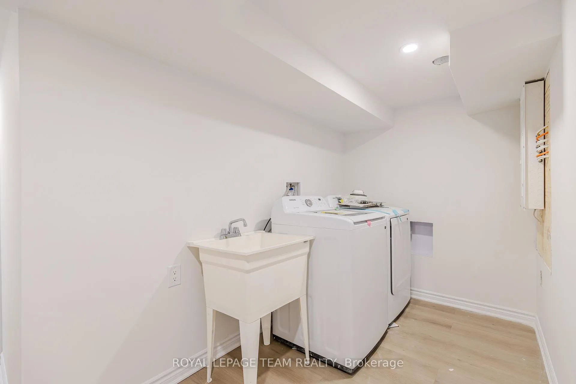 Photo 21 of Unit B, 142 Lumen Place, Ottawa, Chapel Hill South - Orleans Village — HOMEH