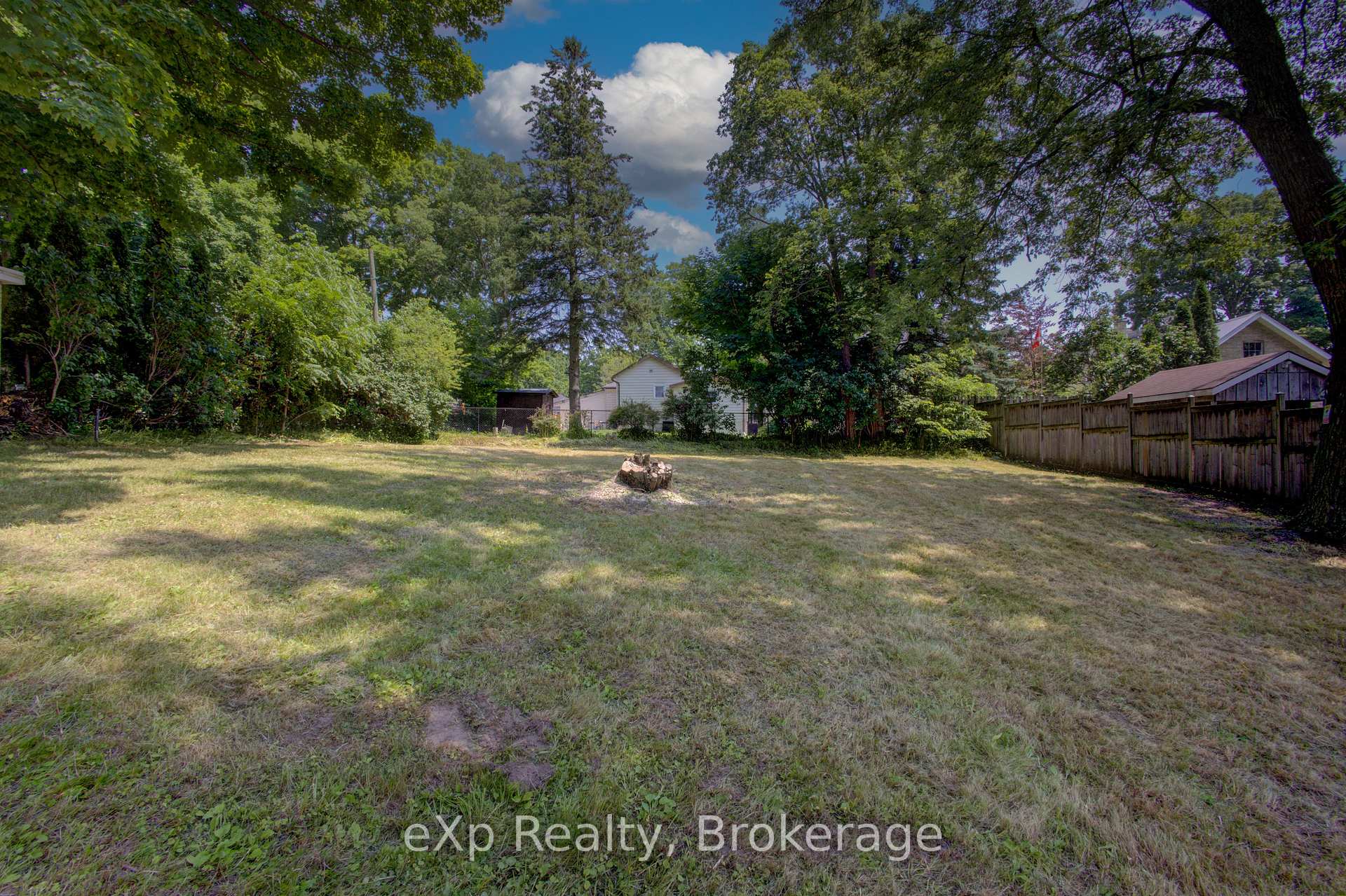 Photo 6 of 215 Centre Street, North Huron, Wingham — HOMEH