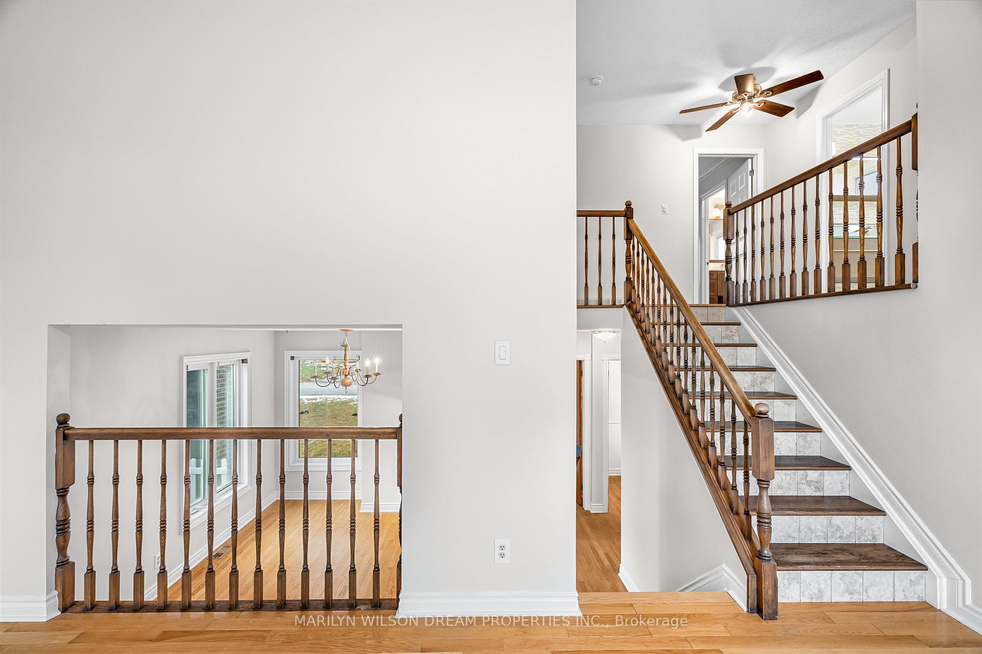 Photo 16 of 1678 Smithers Crescent, Ottawa, Chateauneuf — HOMEH