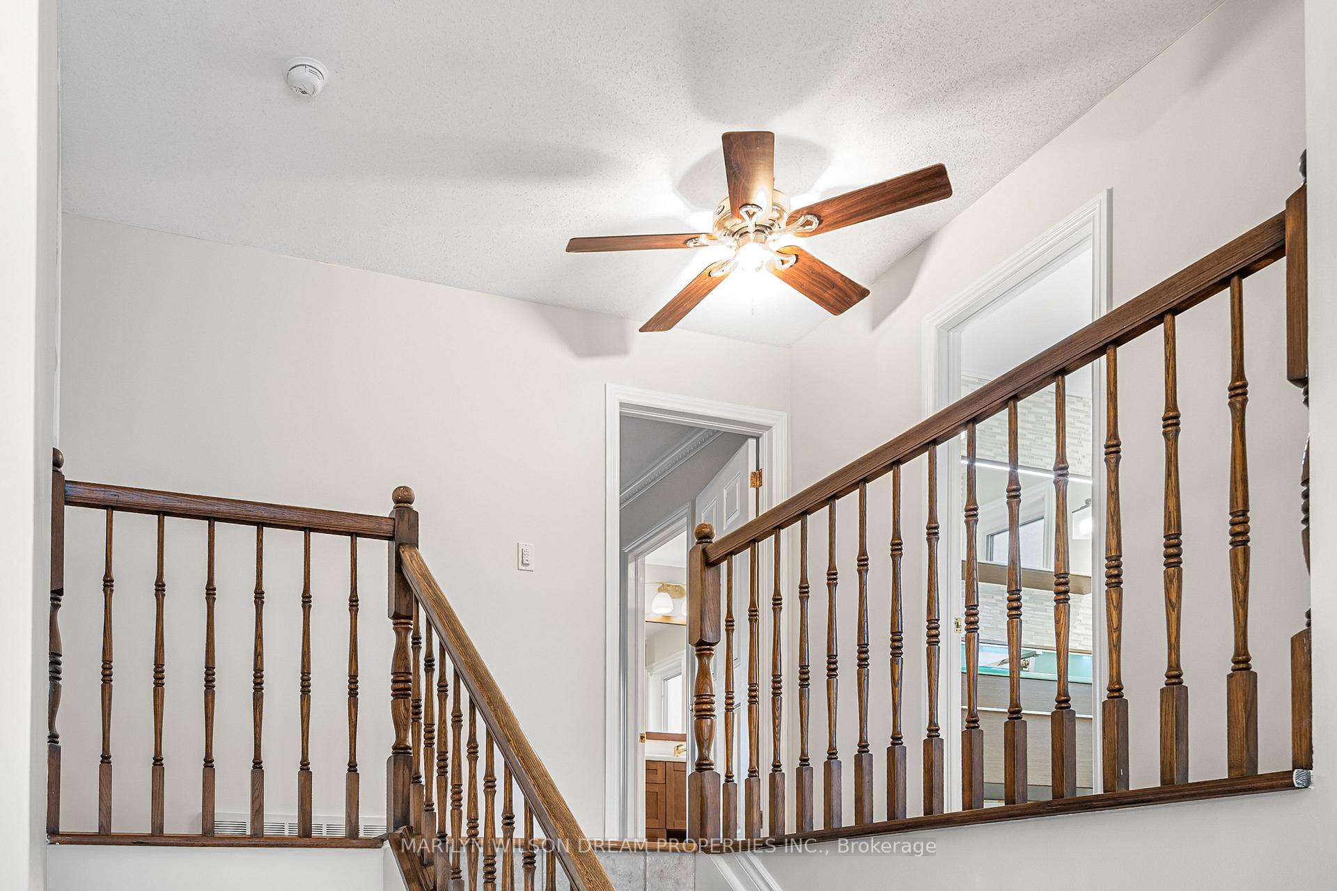Photo 17 of 1678 Smithers Crescent, Ottawa, Chateauneuf — HOMEH