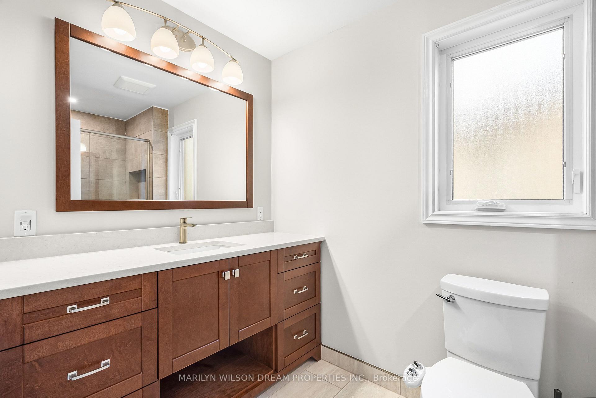 Photo 20 of 1678 Smithers Crescent, Ottawa, Chateauneuf — HOMEH