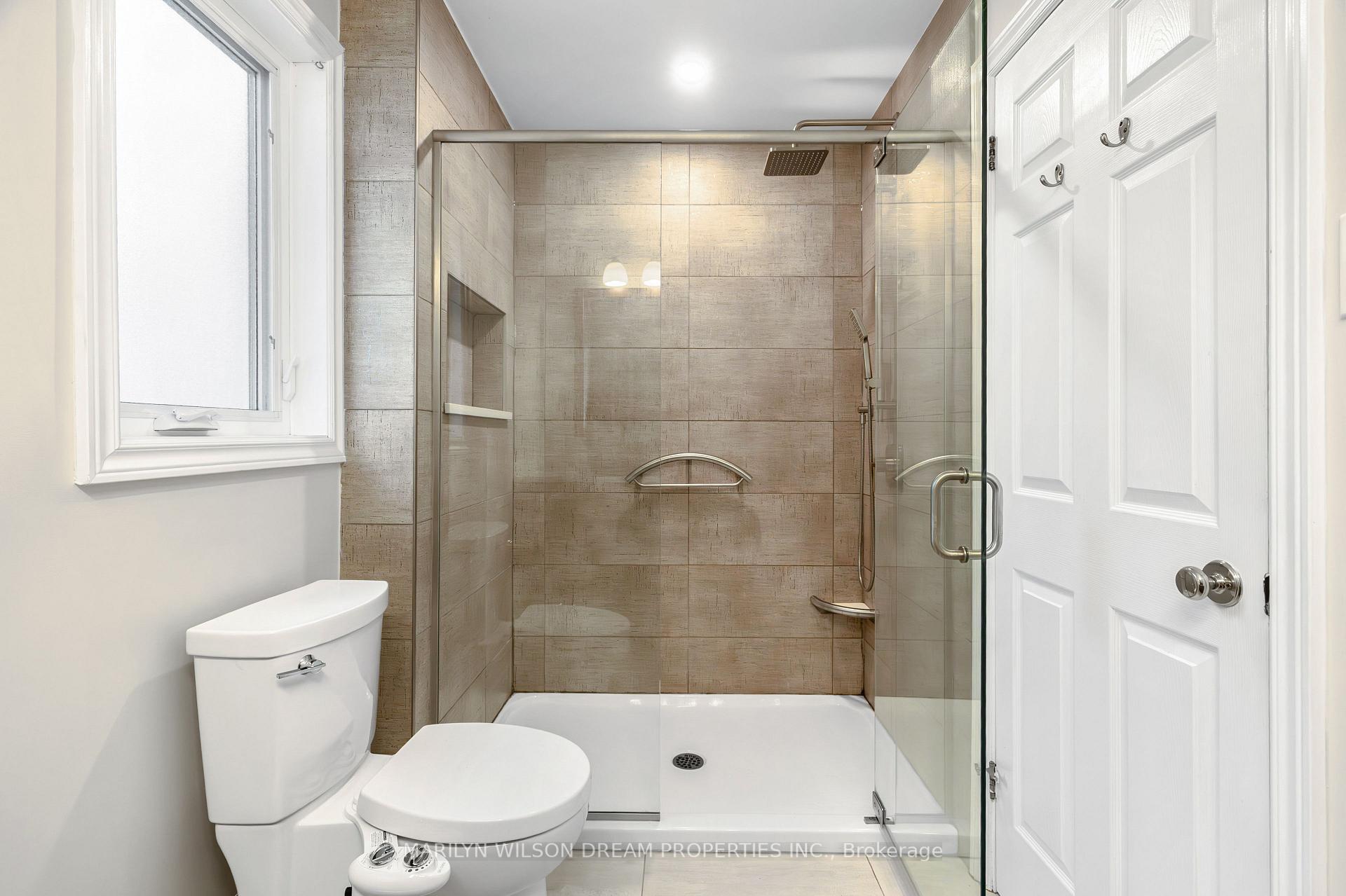 Photo 21 of 1678 Smithers Crescent, Ottawa, Chateauneuf — HOMEH