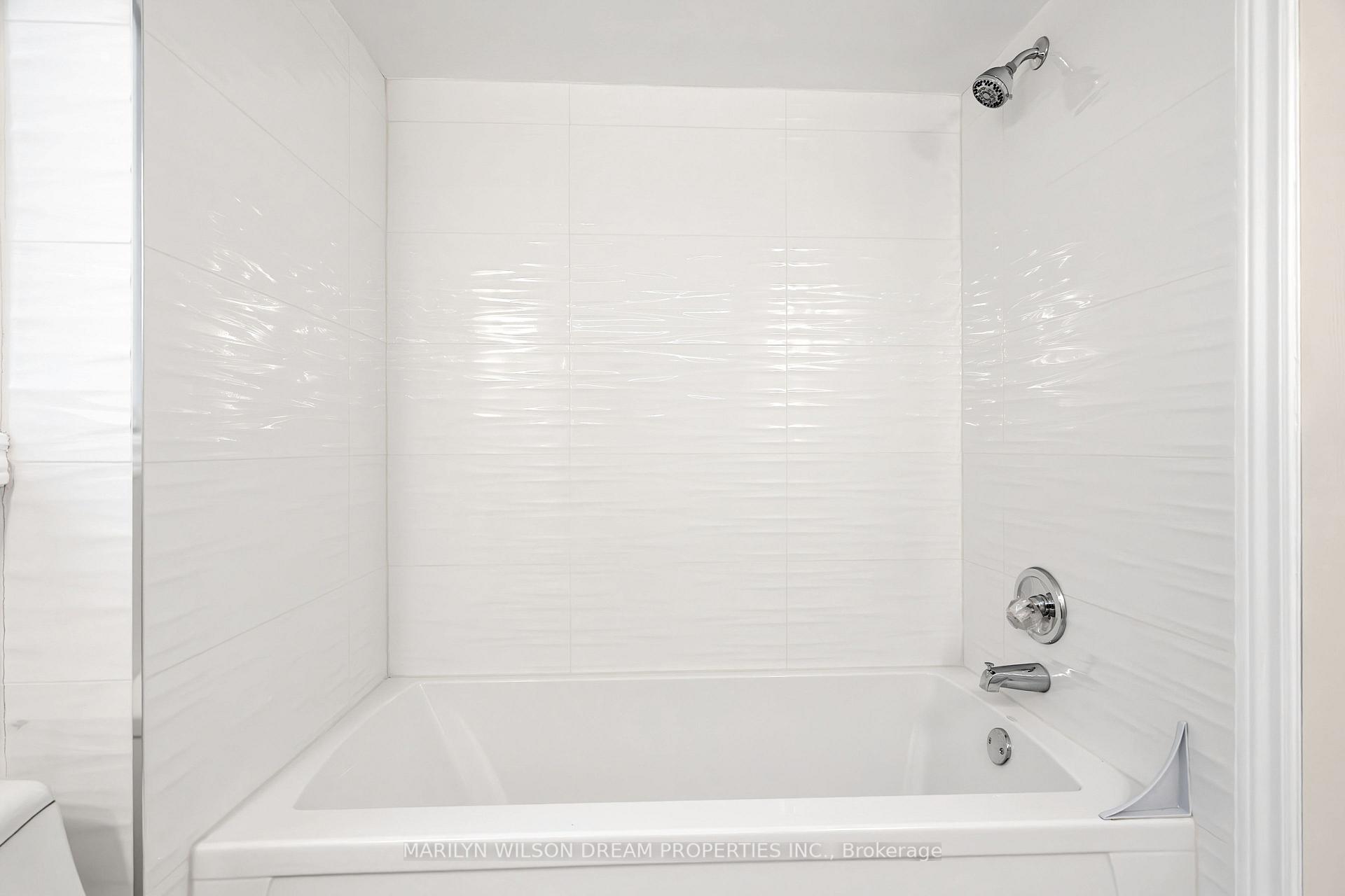 Photo 27 of 1678 Smithers Crescent, Ottawa, Chateauneuf — HOMEH