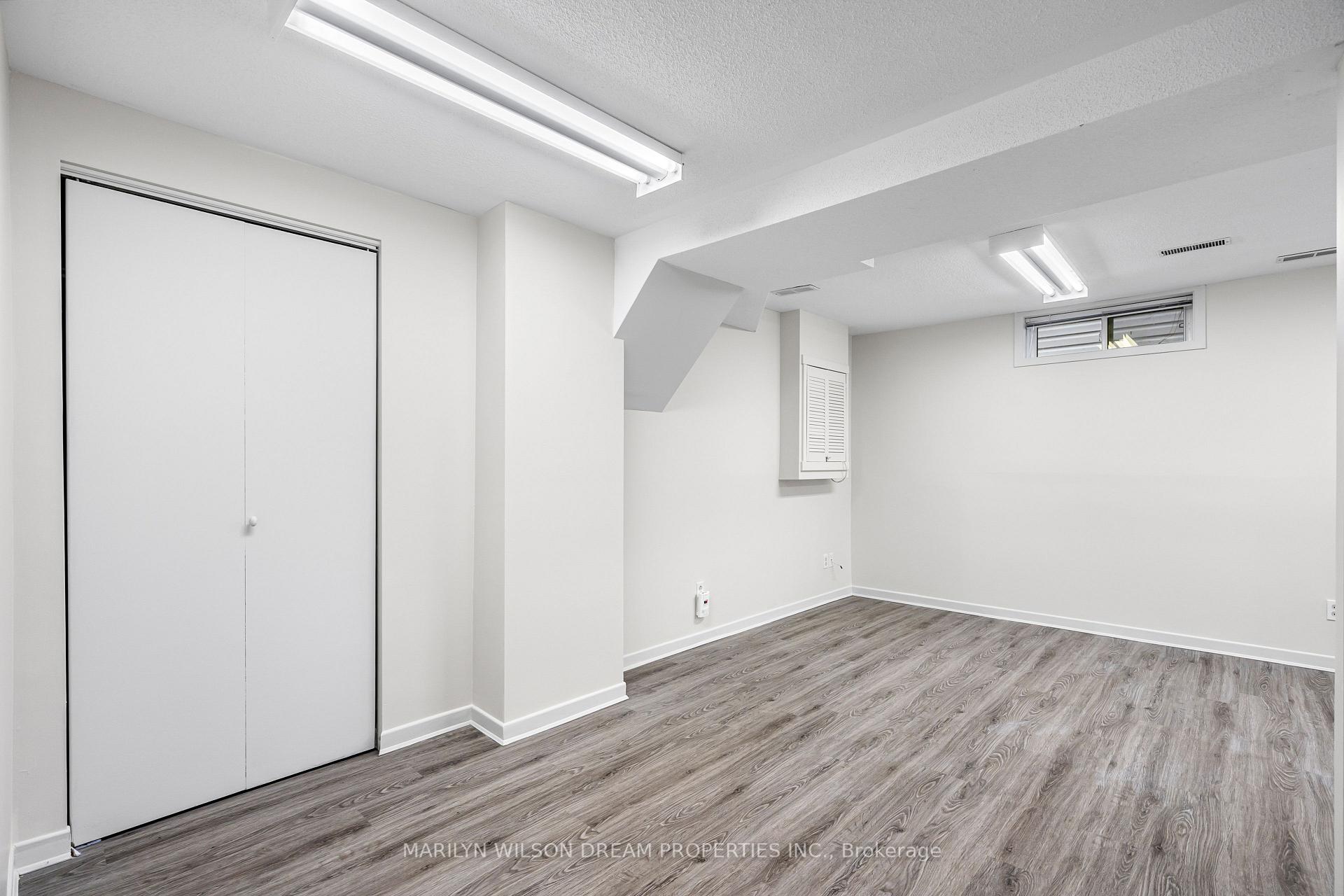 Photo 32 of 1678 Smithers Crescent, Ottawa, Chateauneuf — HOMEH