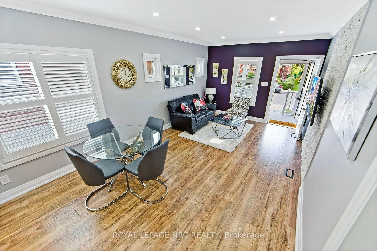 Photo 3 of 4434 Second Avenue, Niagara Falls, Downtown — HOMEH