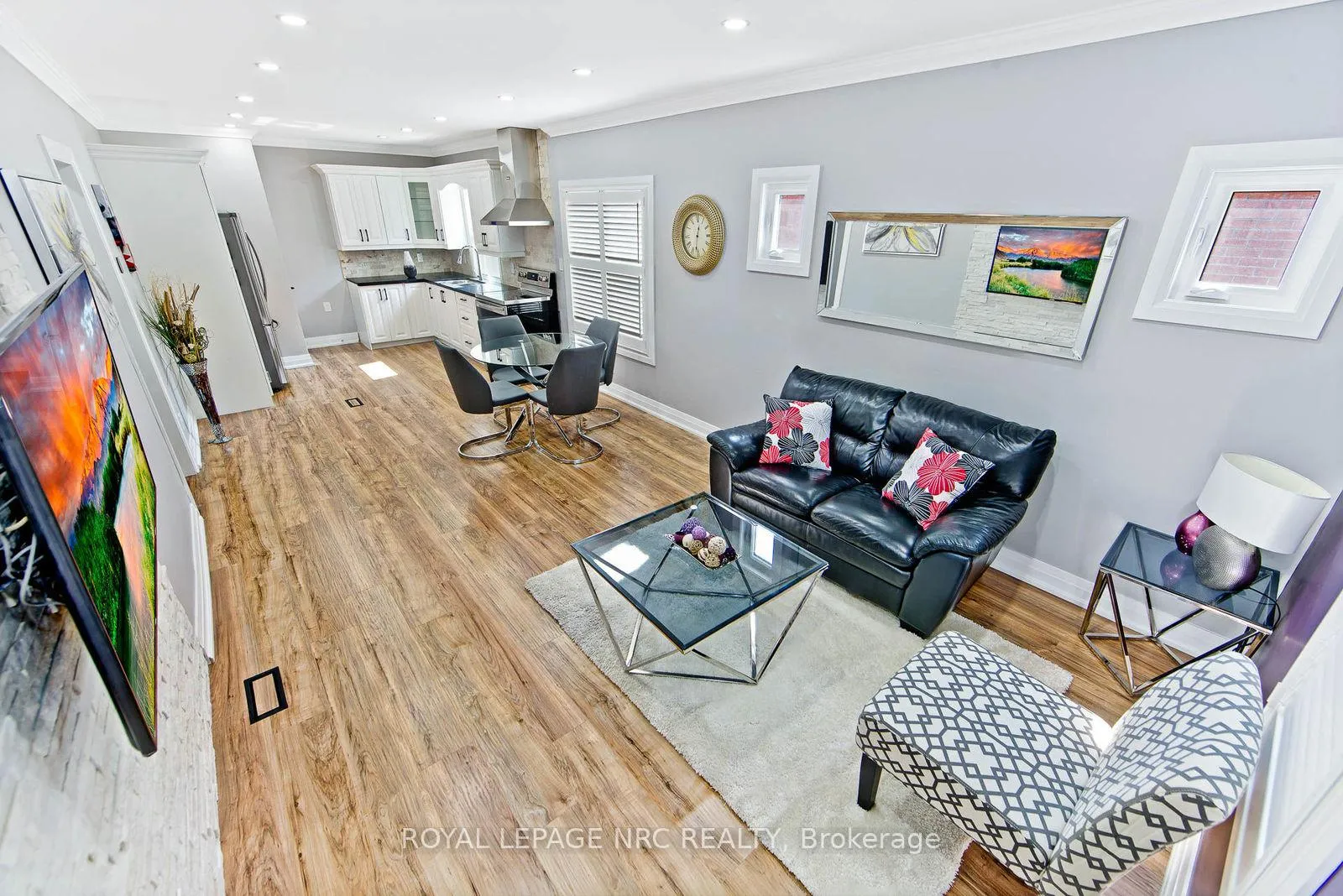 Photo 5 of 4434 Second Avenue, Niagara Falls, Downtown — HOMEH