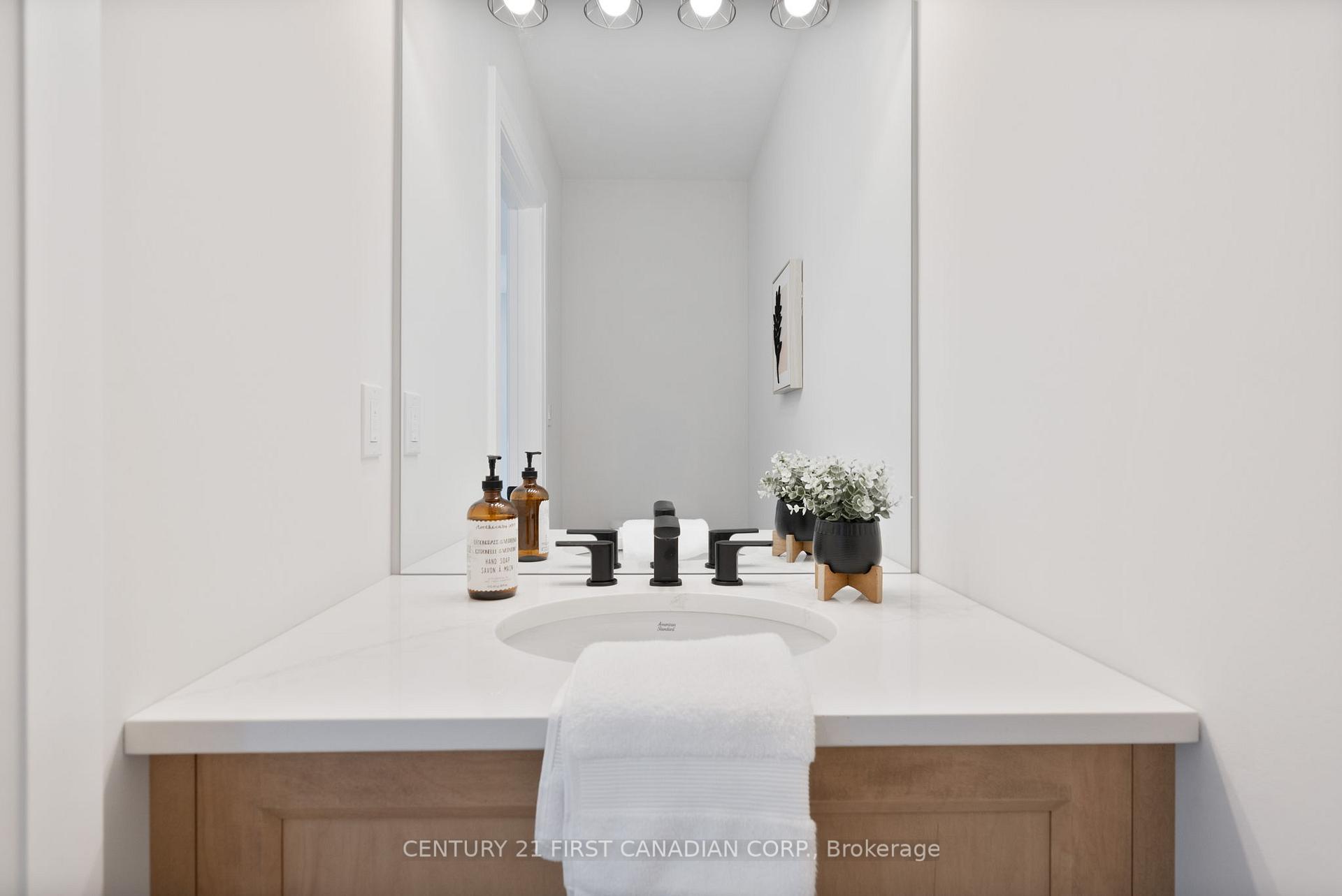 Photo 11 of 113 Atkinson Street, North Middlesex, Alisa Craig — HOMEH