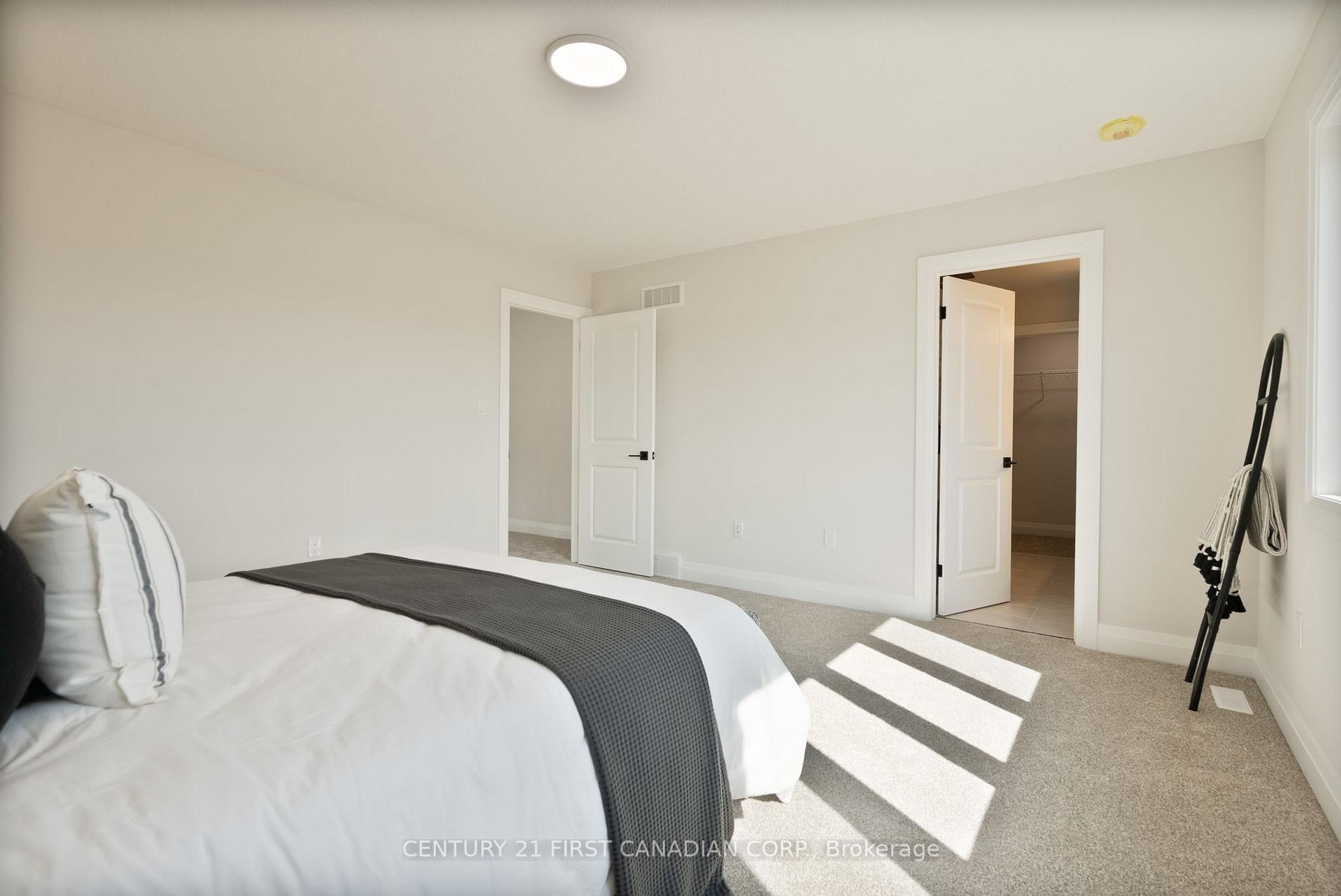 Photo 15 of 113 Atkinson Street, North Middlesex, Alisa Craig — HOMEH