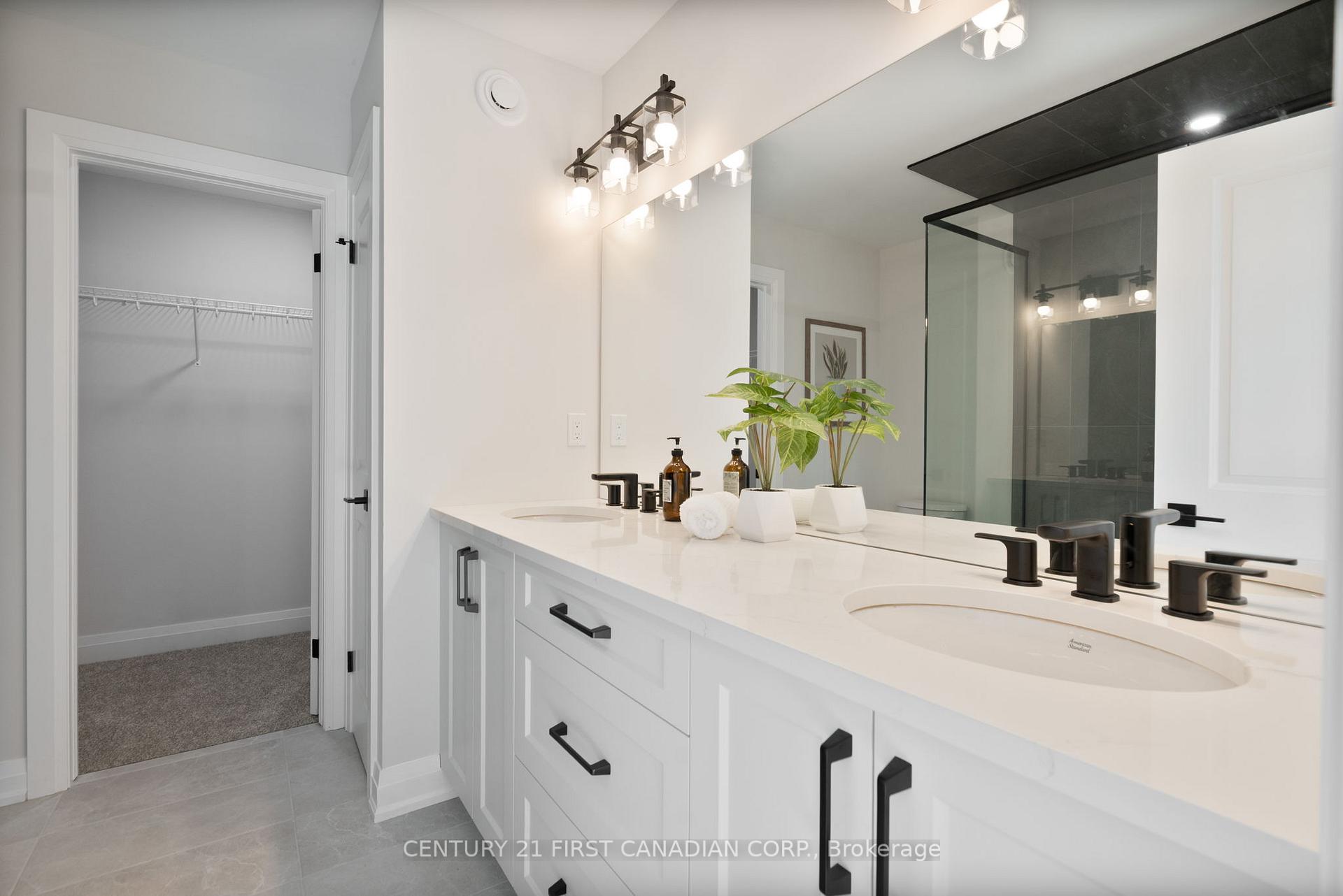 Photo 18 of 113 Atkinson Street, North Middlesex, Alisa Craig — HOMEH