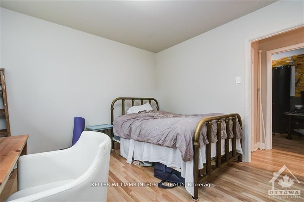 Photo 14 of Unit A, 2408 Drury Lane, Ottawa, Parkway Park — HOMEH
