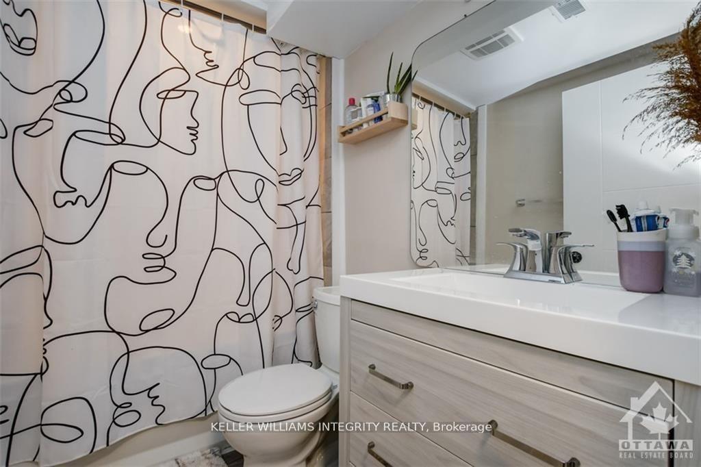 Photo 15 of Unit A, 2408 Drury Lane, Ottawa, Parkway Park — HOMEH