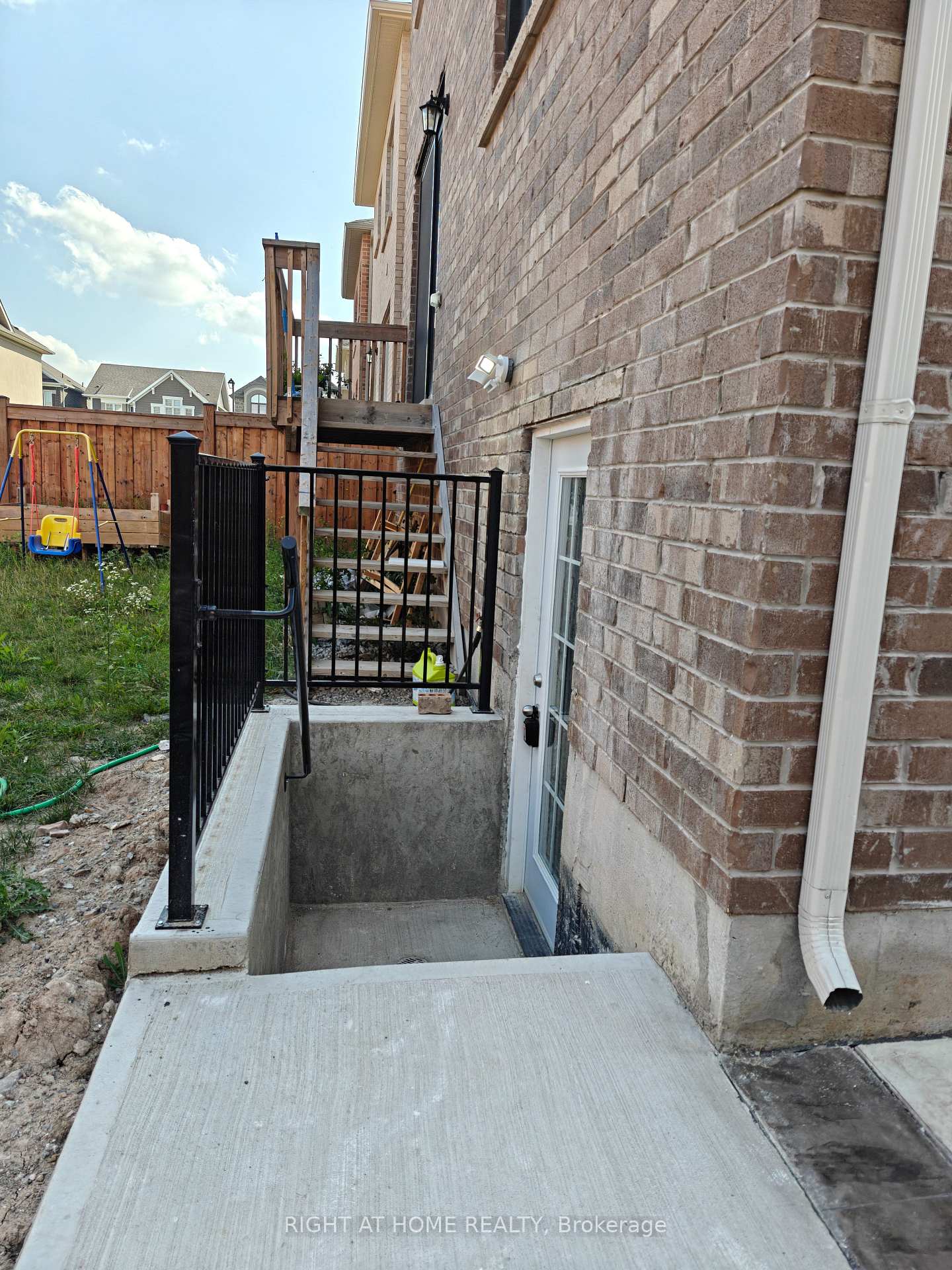Photo 10 of Unit BSMT., 736 Aspen Terrace, Milton, Cobban — HOMEH
