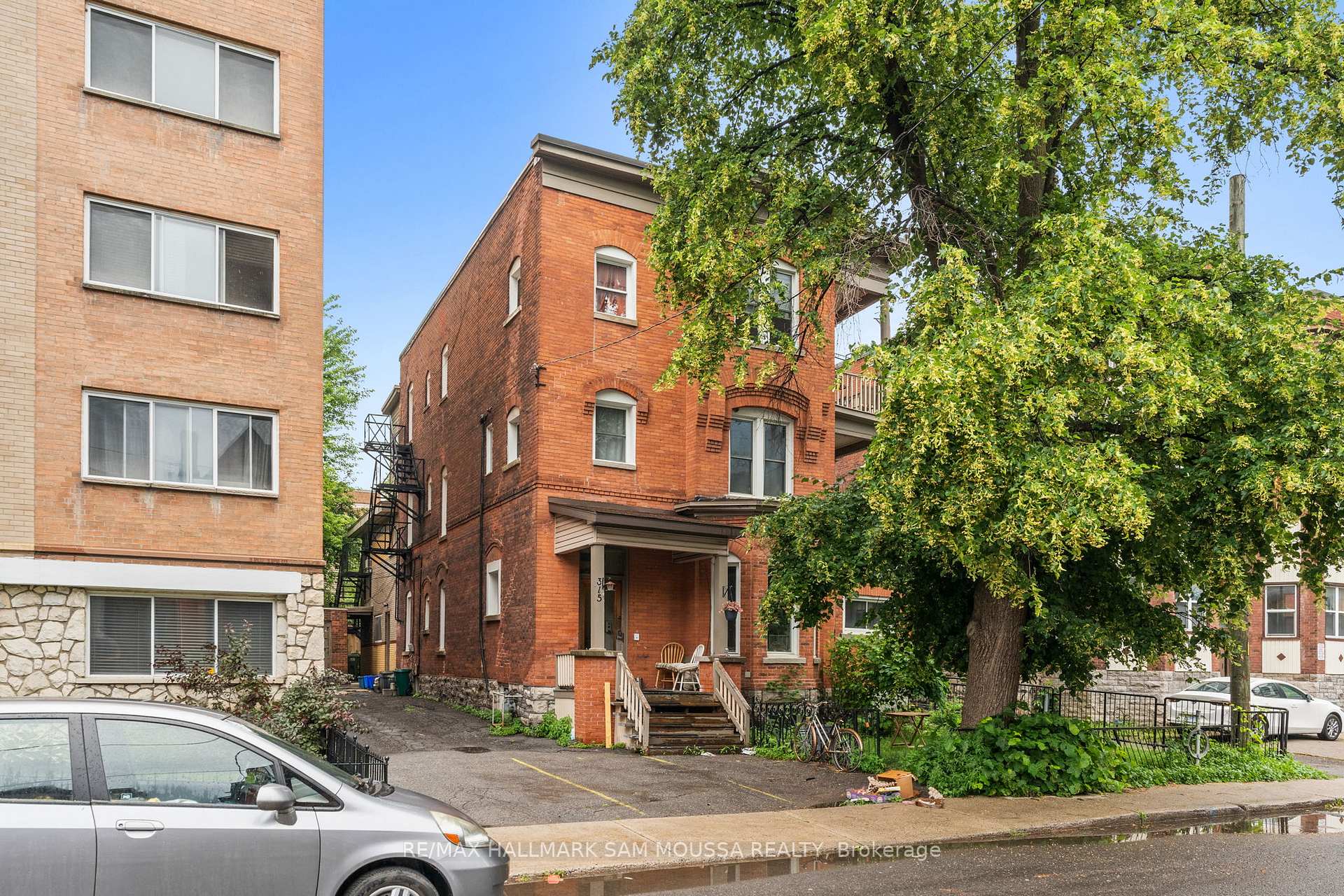 Photo 2 of 315 Waverley Street W, Ottawa, Ottawa Centre — HOMEH