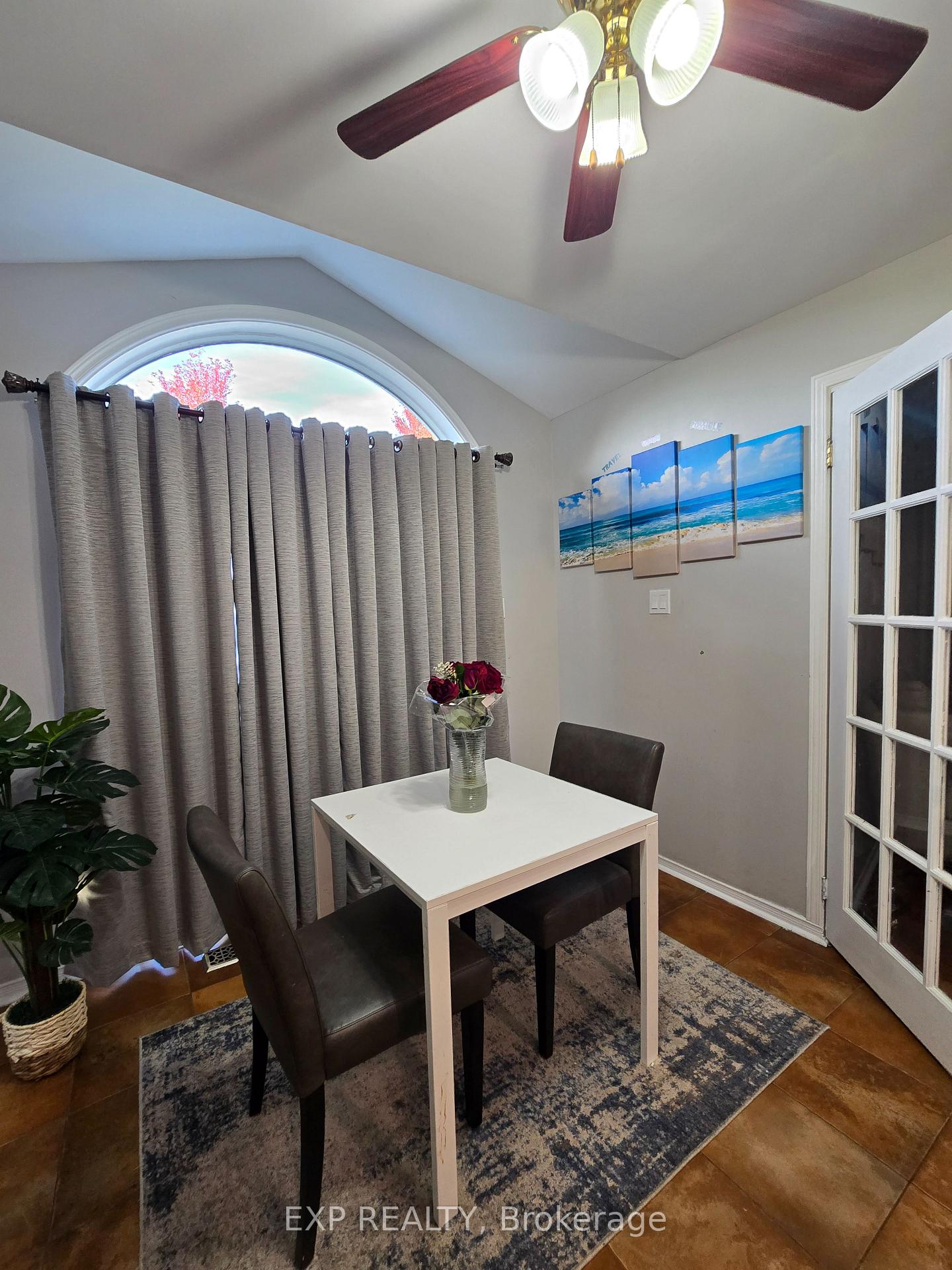 Photo 13 of 700 Carmella Crescent, Ottawa, Avalon East — HOMEH