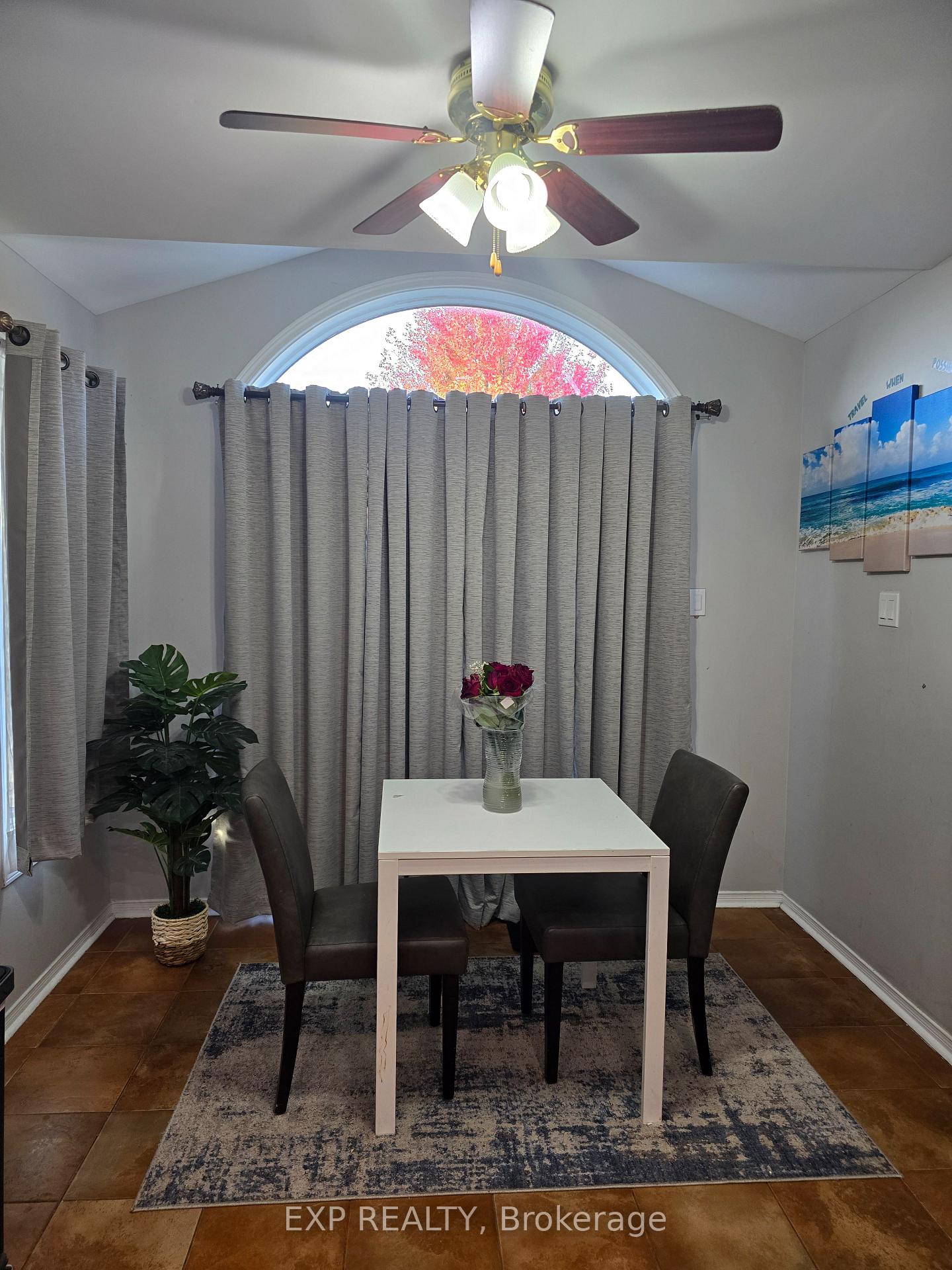 Photo 14 of 700 Carmella Crescent, Ottawa, Avalon East — HOMEH