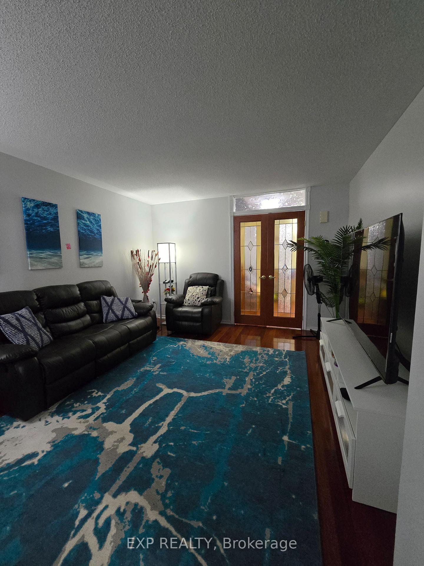Photo 16 of 700 Carmella Crescent, Ottawa, Avalon East — HOMEH