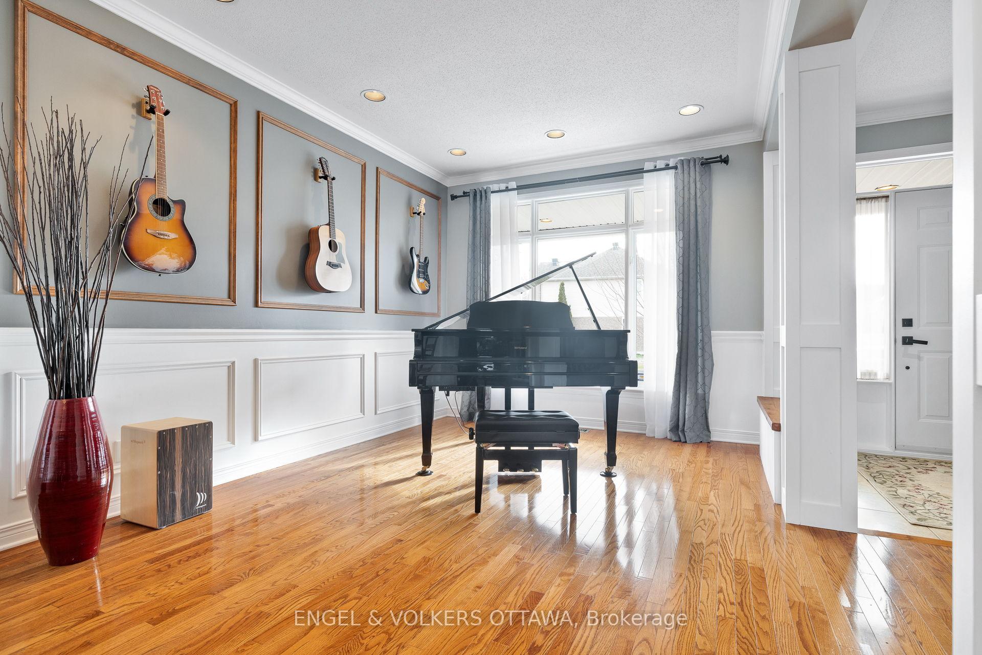 Photo 4 of 823 Scala Avenue, Ottawa, Notting Hill/Summerside — HOMEH