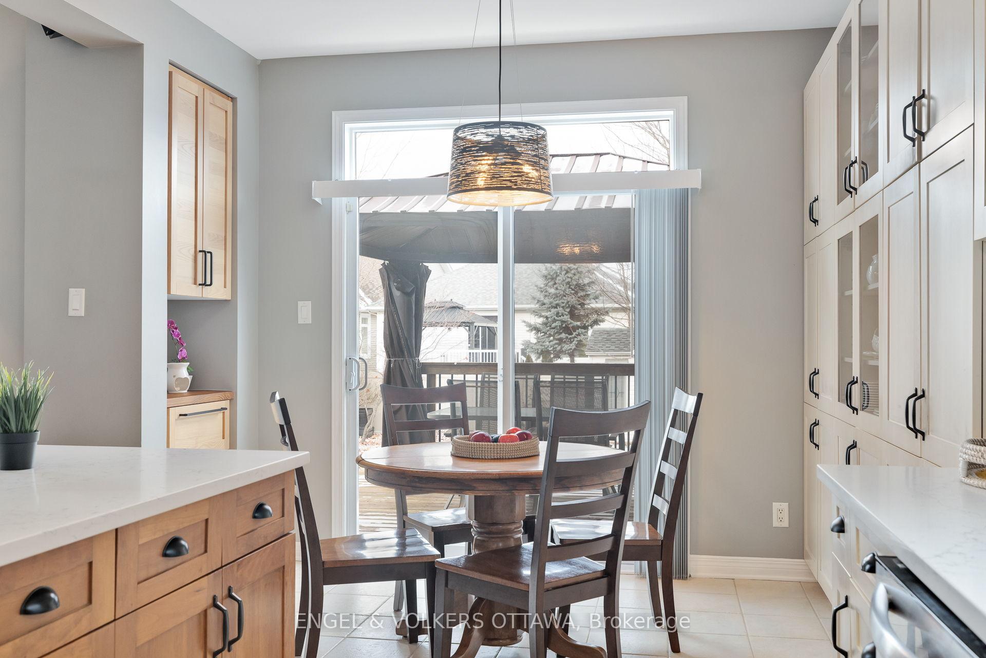Photo 12 of 823 Scala Avenue, Ottawa, Notting Hill/Summerside — HOMEH
