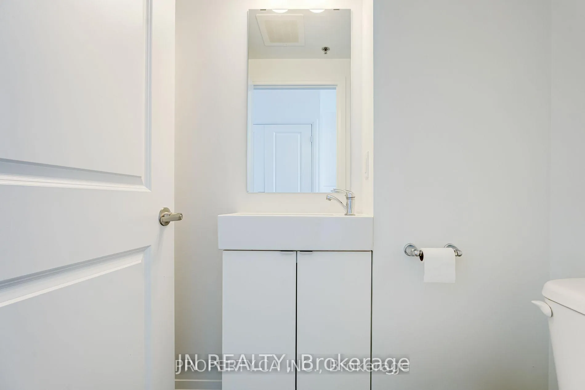 Photo 6 of Unit 642, 1900 Simcoe St Street N, Oshawa, Samac — HOMEH