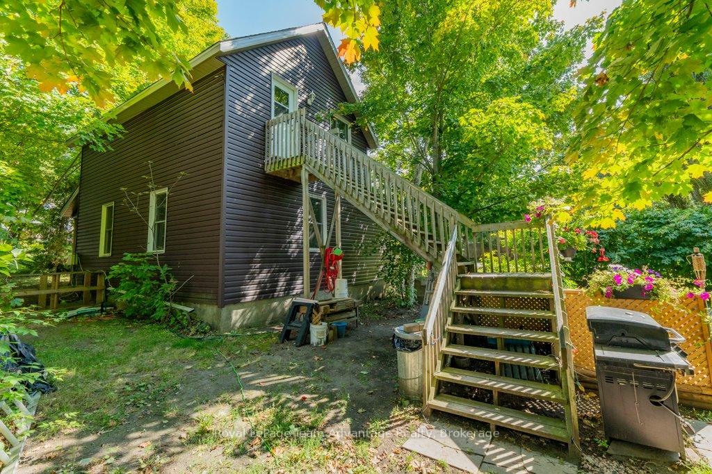 Photo 24 of 32 Waubeek Street, Parry Sound — HOMEH