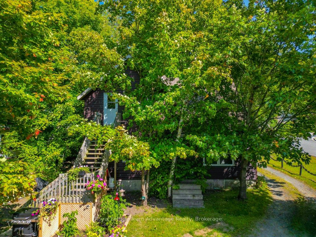 Photo 25 of 32 Waubeek Street, Parry Sound — HOMEH
