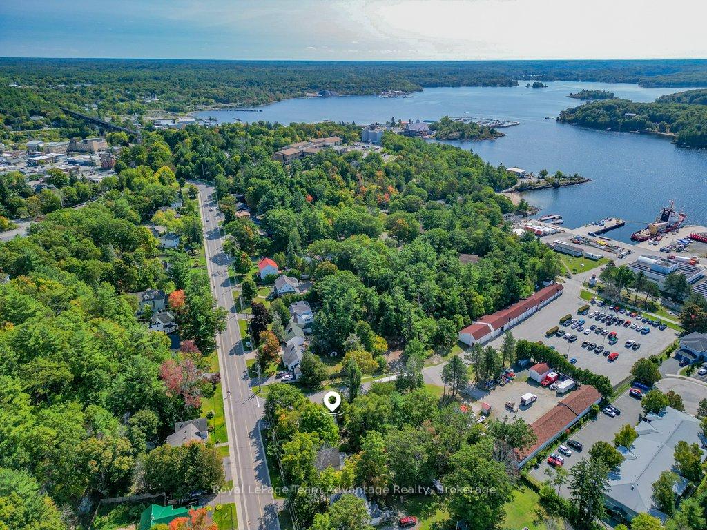 Photo 38 of 32 Waubeek Street, Parry Sound — HOMEH