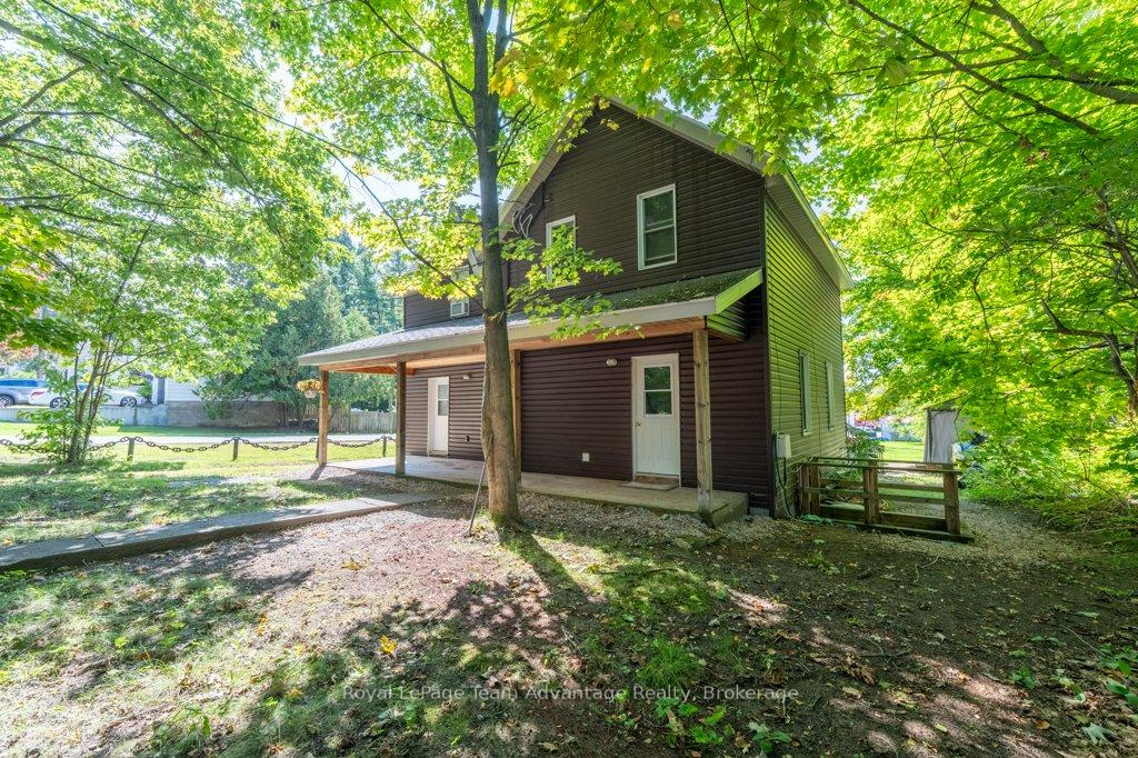 Photo 41 of 32 Waubeek Street, Parry Sound — HOMEH