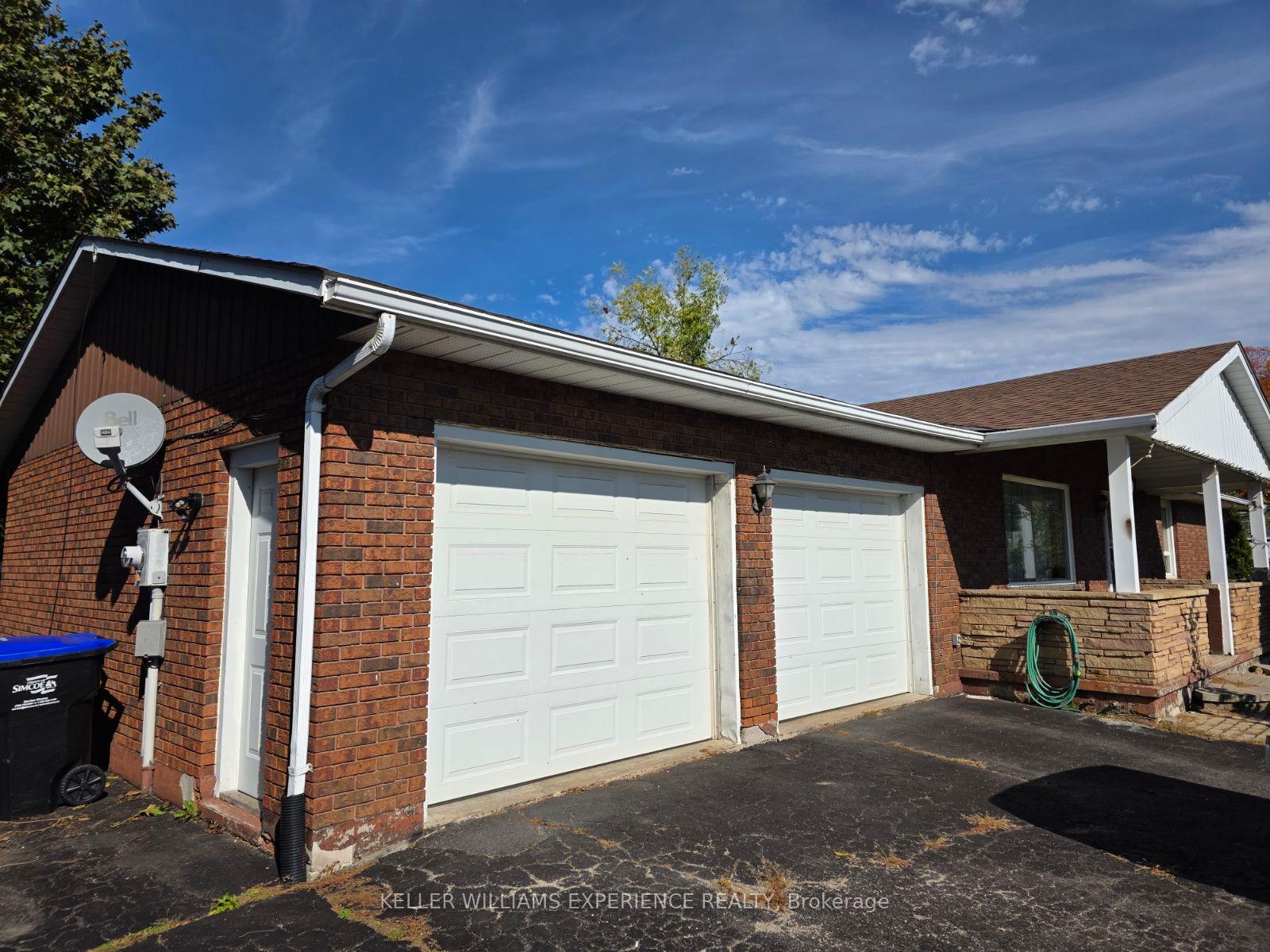 Photo 3 of 248 Young Street, New Tecumseth, Alliston — HOMEH