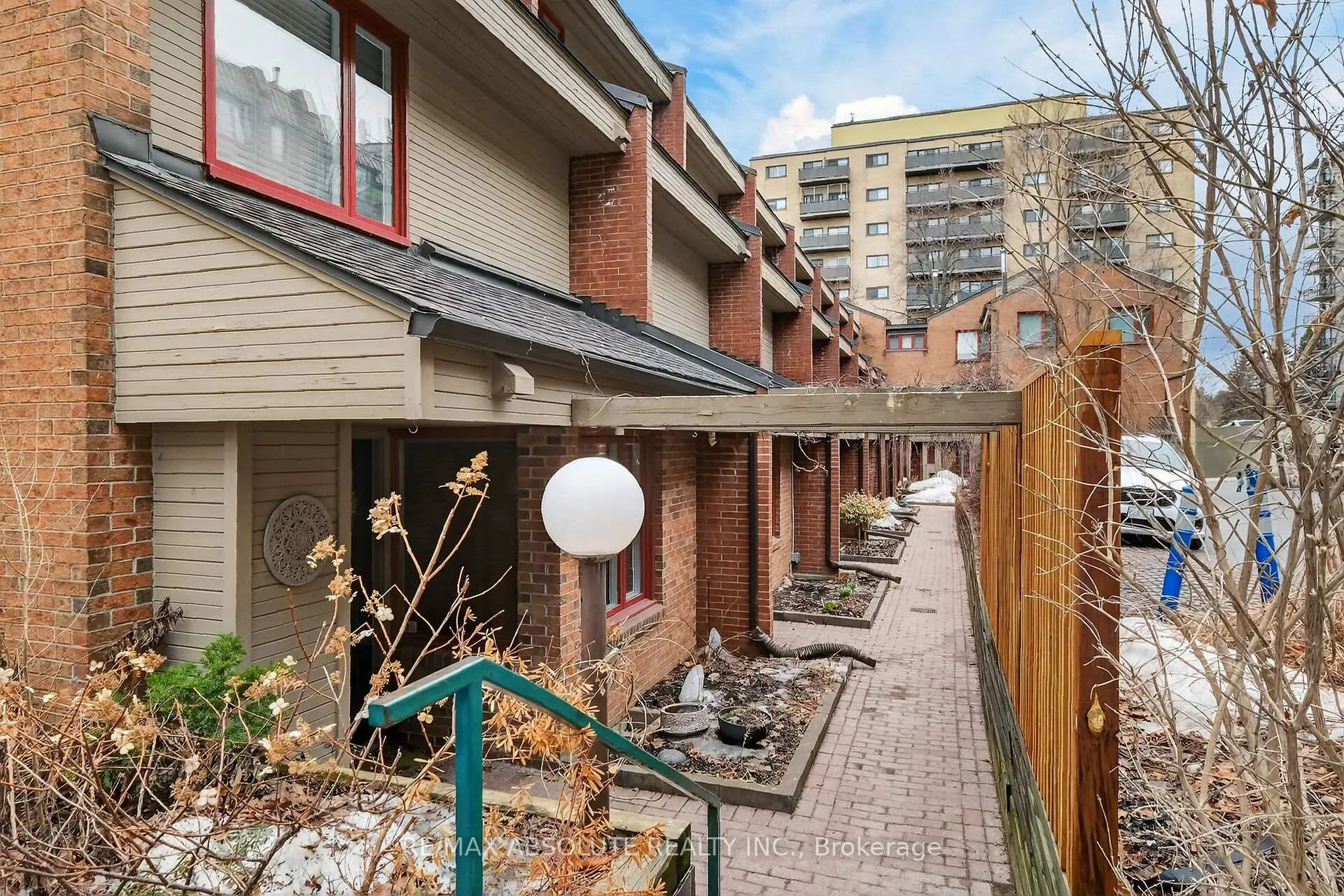 Photo 1 of Unit 2, 125 Springfield Road, Ottawa, Lindenlea — HOMEH