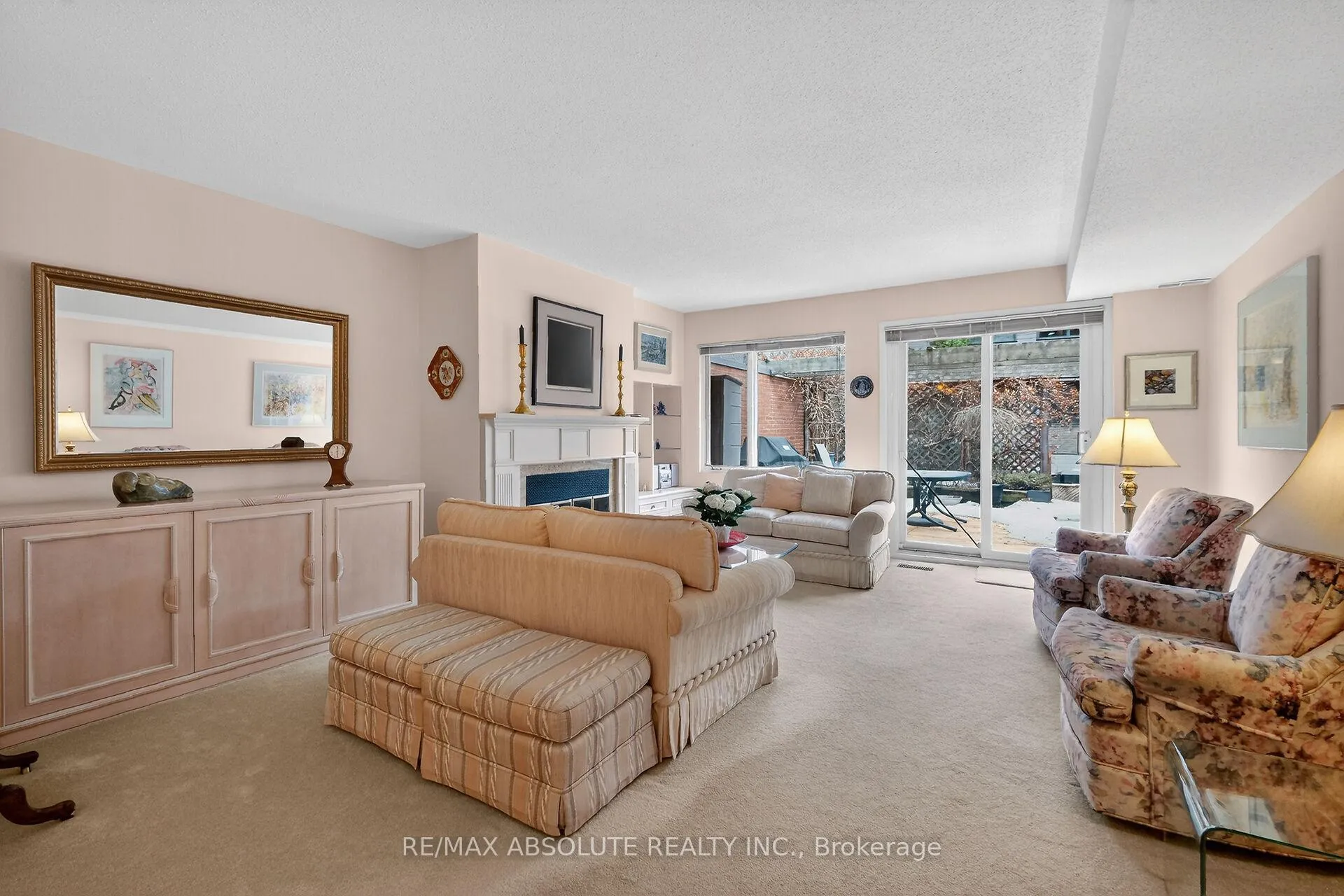 Photo 11 of Unit 2, 125 Springfield Road, Ottawa, Lindenlea — HOMEH