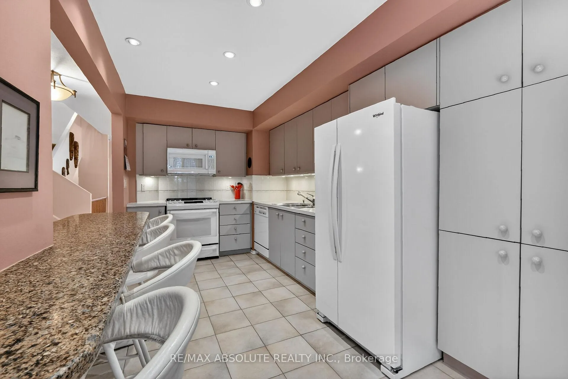 Photo 20 of Unit 2, 125 Springfield Road, Ottawa, Lindenlea — HOMEH