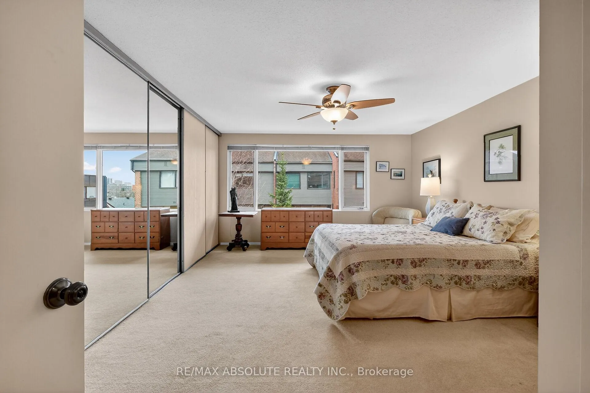 Photo 24 of Unit 2, 125 Springfield Road, Ottawa, Lindenlea — HOMEH
