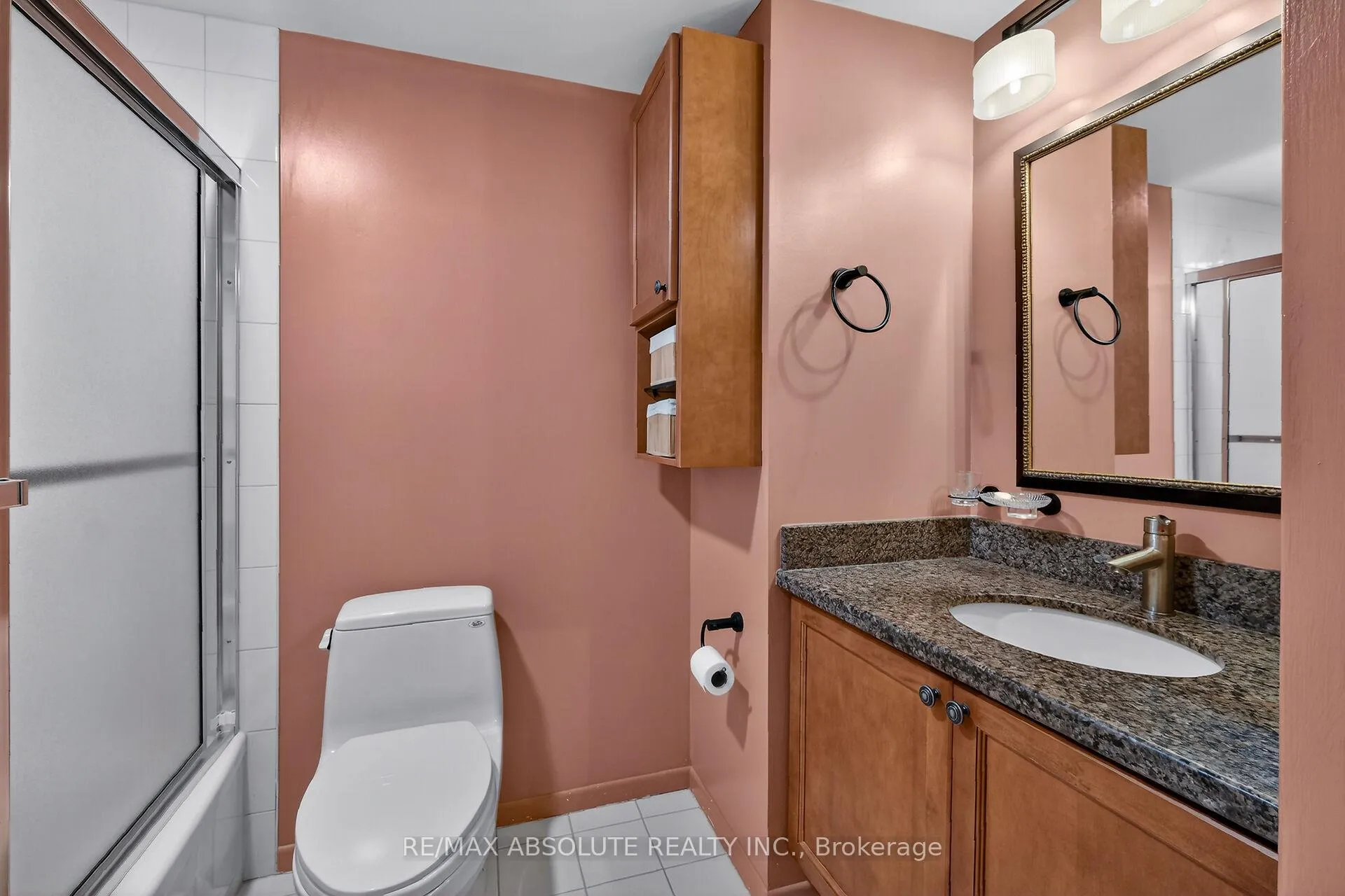 Photo 31 of Unit 2, 125 Springfield Road, Ottawa, Lindenlea — HOMEH