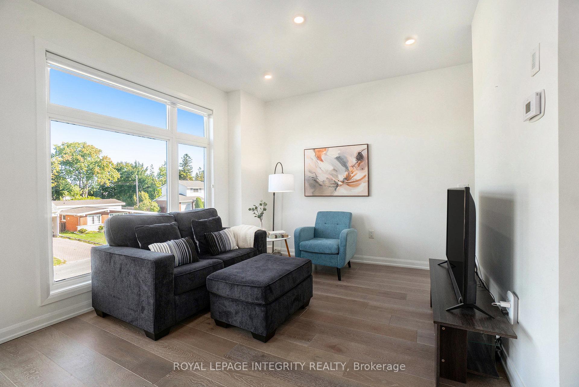 Photo 8 of 2704 Draper Avenue, Ottawa, Redwood Park — HOMEH
