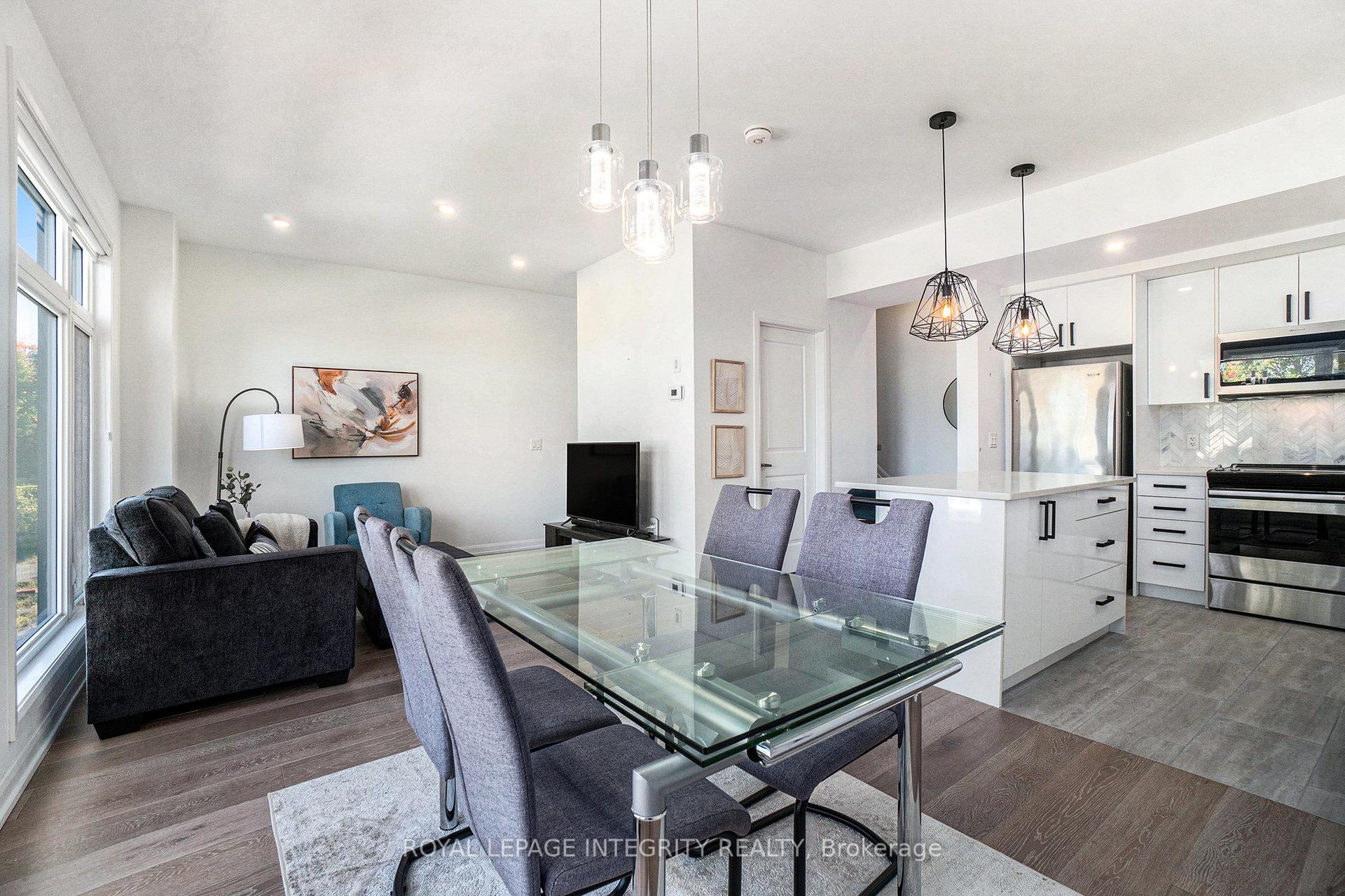 Photo 11 of 2704 Draper Avenue, Ottawa, Redwood Park — HOMEH